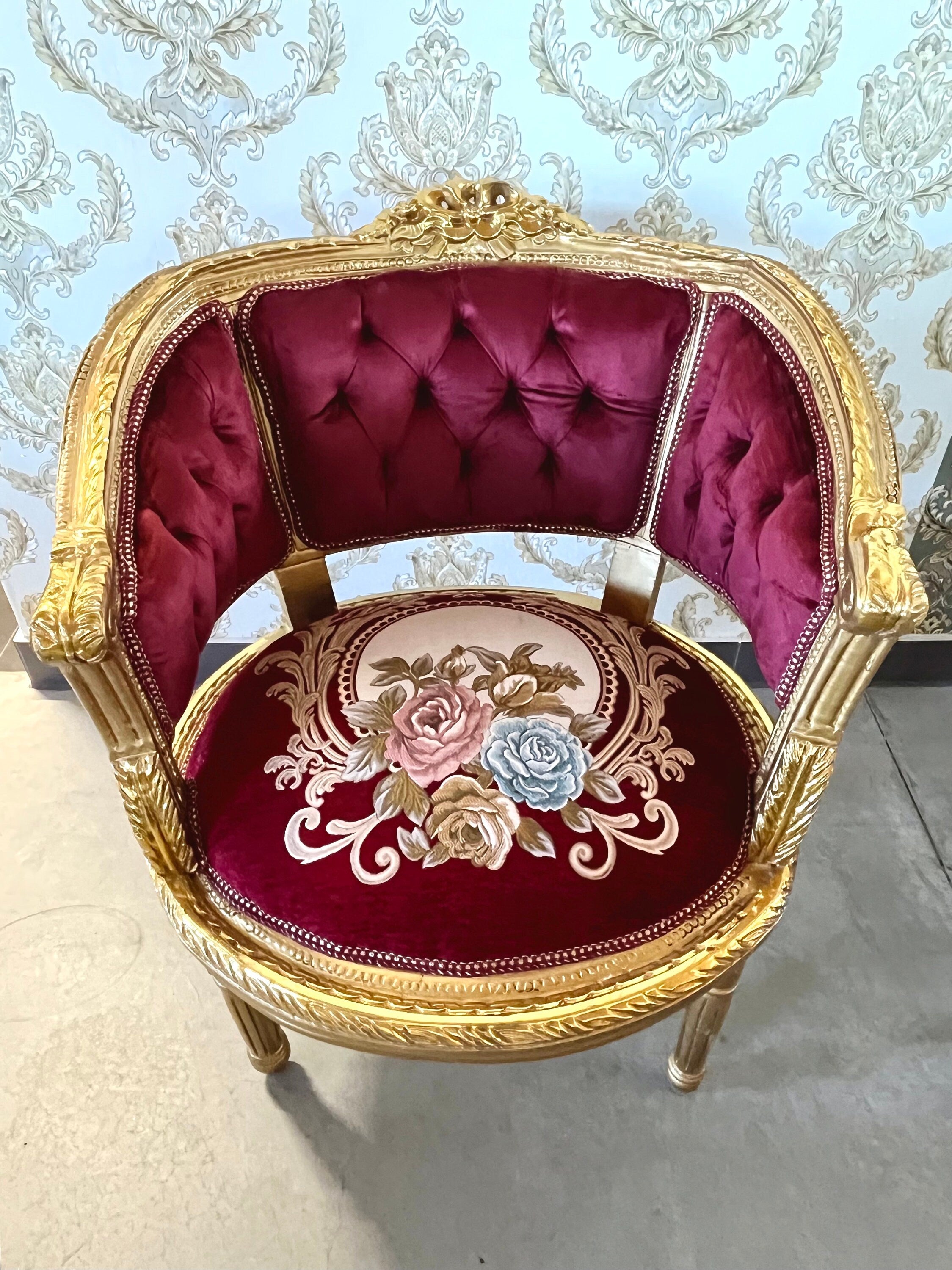 Antique Style Sofa Set Red French Baroque Style Sofa Set in Bordeaux Color French Style Sofa for Lounge Room