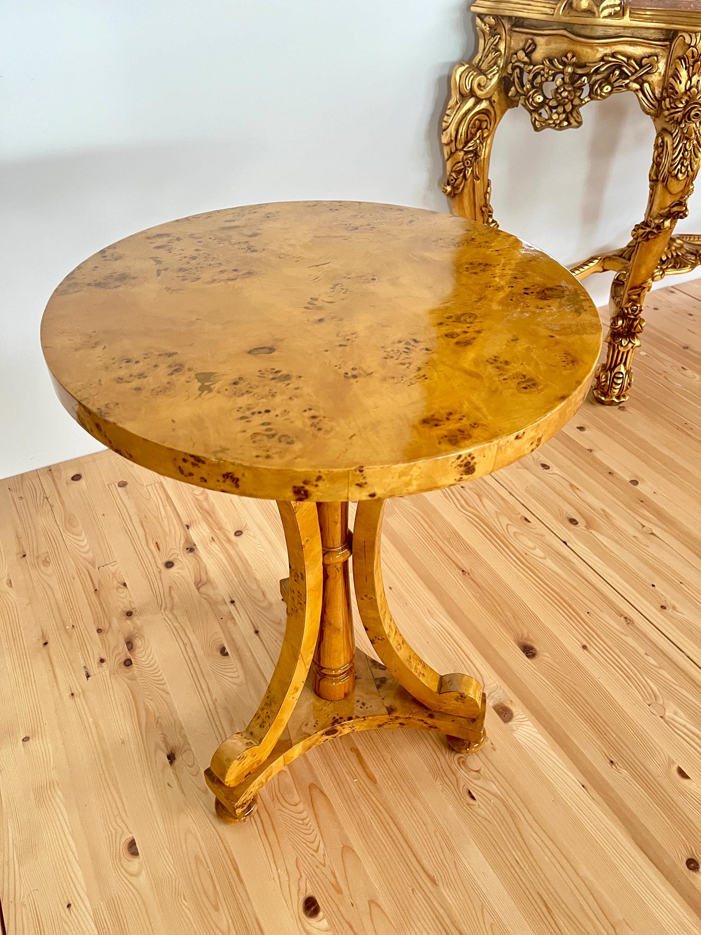 Round Side Table Classic Baroque Style Coffee Table In Yellow Color Wooden End Table