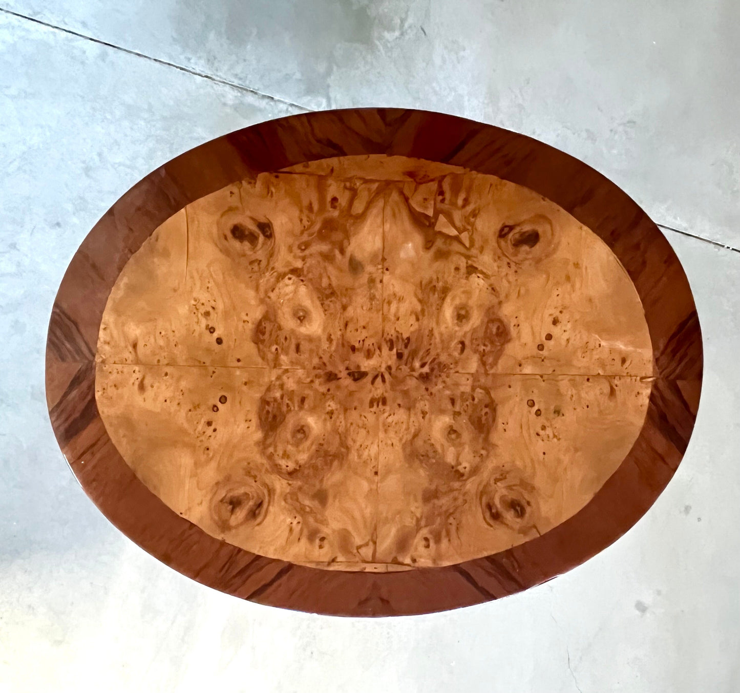 Side Table French Antique Style Wooden Brown Oval Shape Table Retro Baroque Style for Home Decor