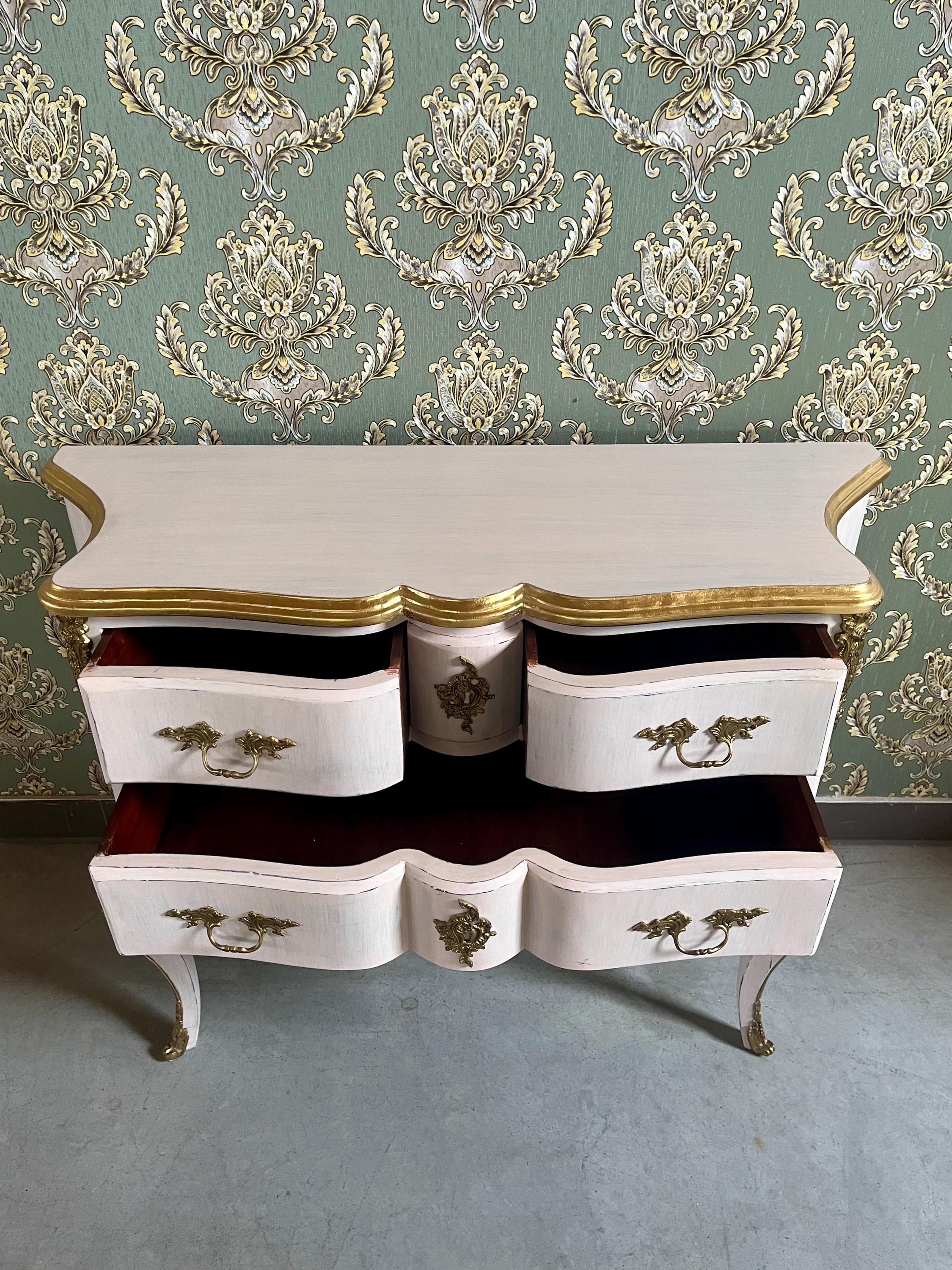 Pink Baroque Chest of Drawers Hand-Brushed Solid Beech Wood 3-Drawer Dresser