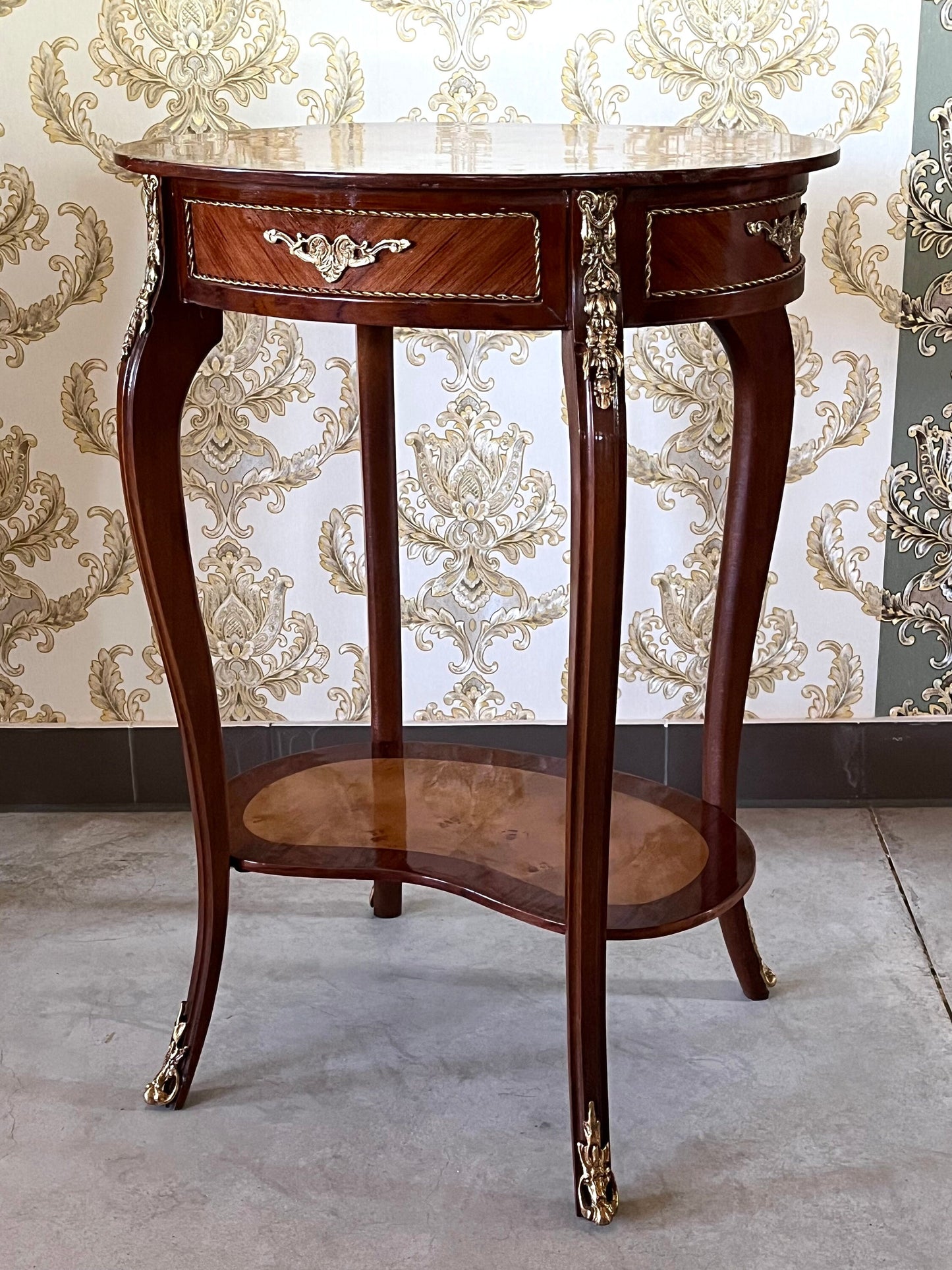 Side Table French Antique Style Wooden Brown Oval Shape Table Retro Baroque Style for Home Decor