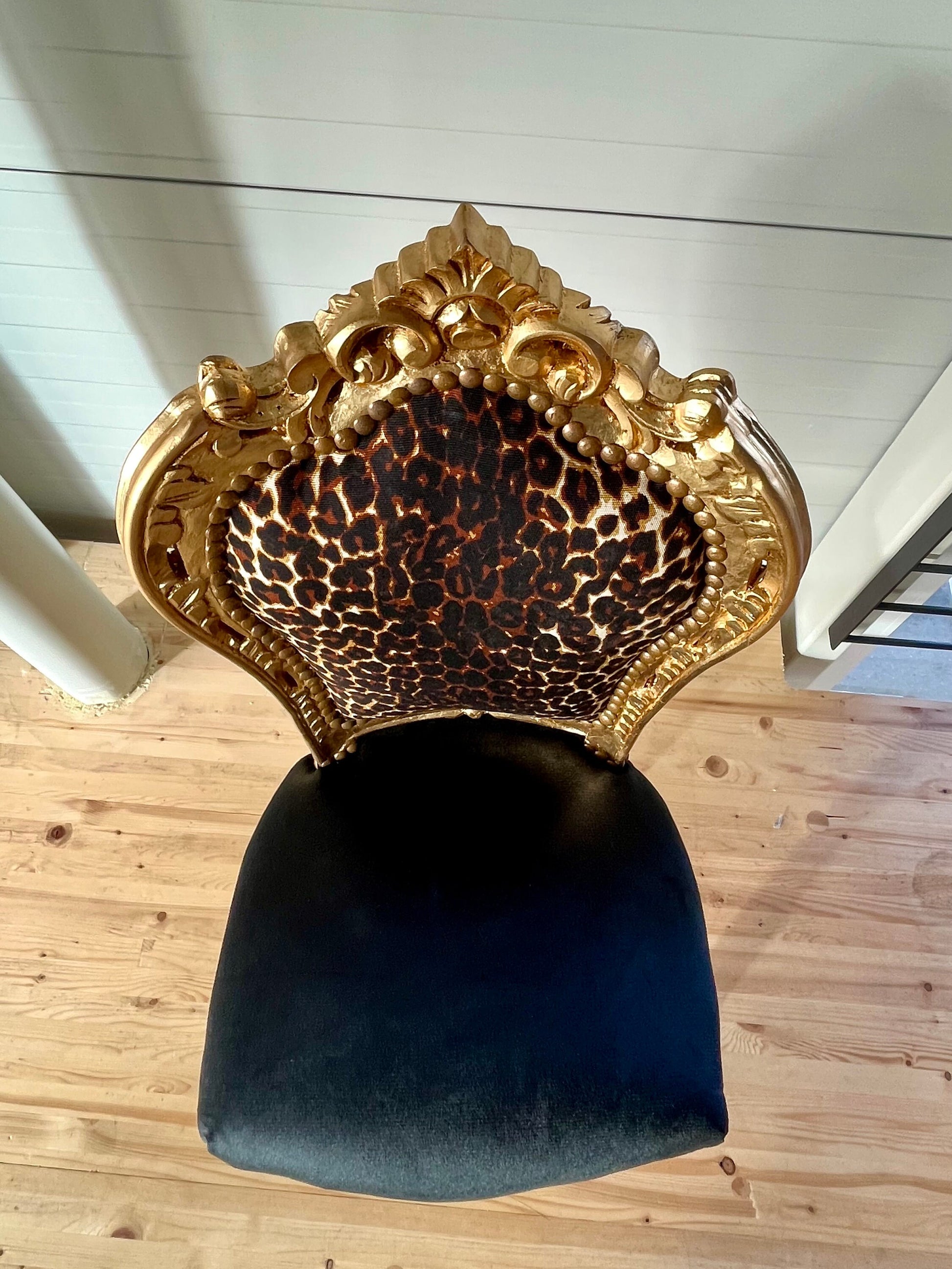 Accent Chair French Louis Baroque Style Dining Chair Black Velvet Leopard Print in Gold Finish for Lounge Room Home Decor