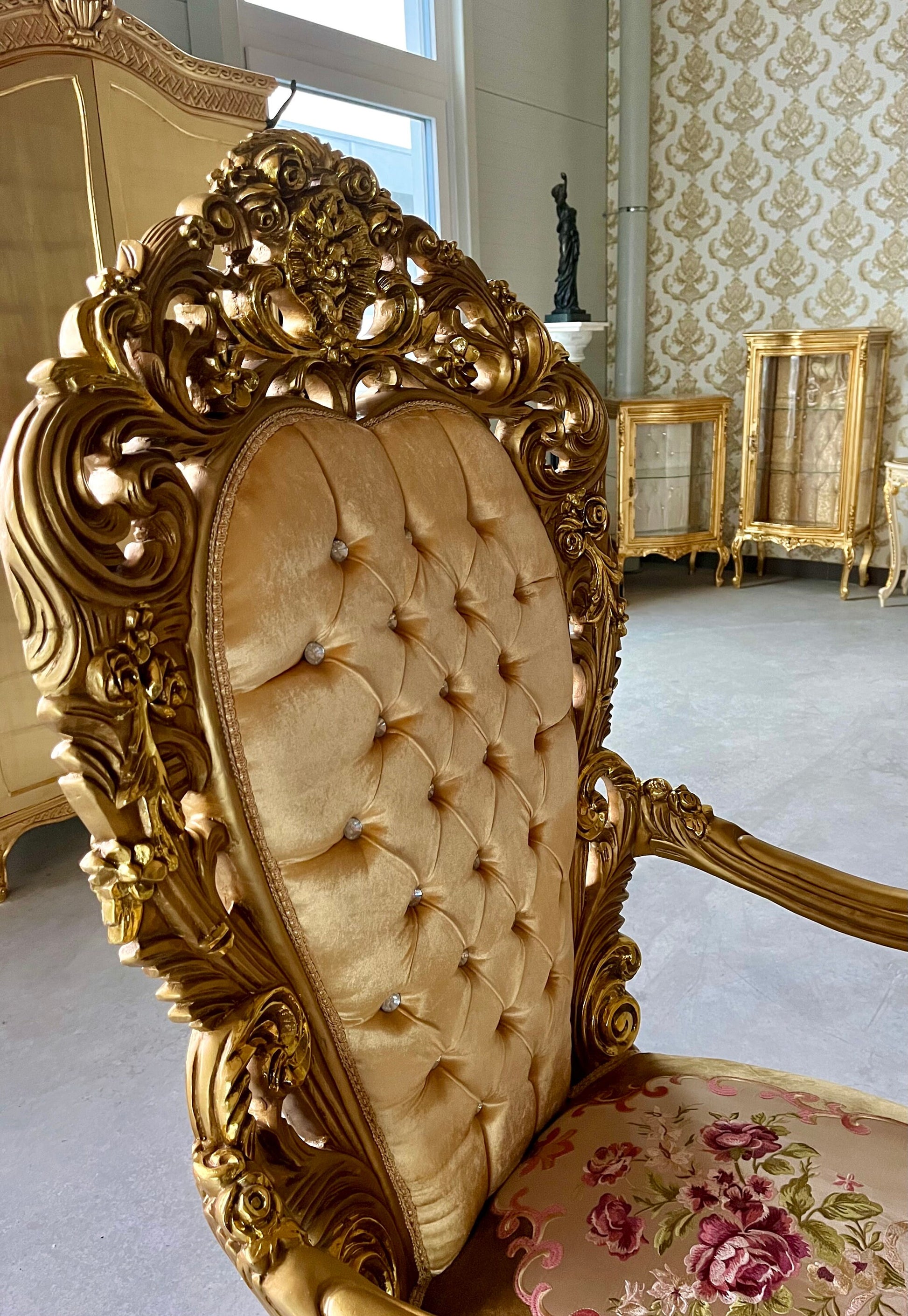 Throne Italian Baroque Rococo Style Armchair in Gold Finish Good for Wedding or Event Decoration