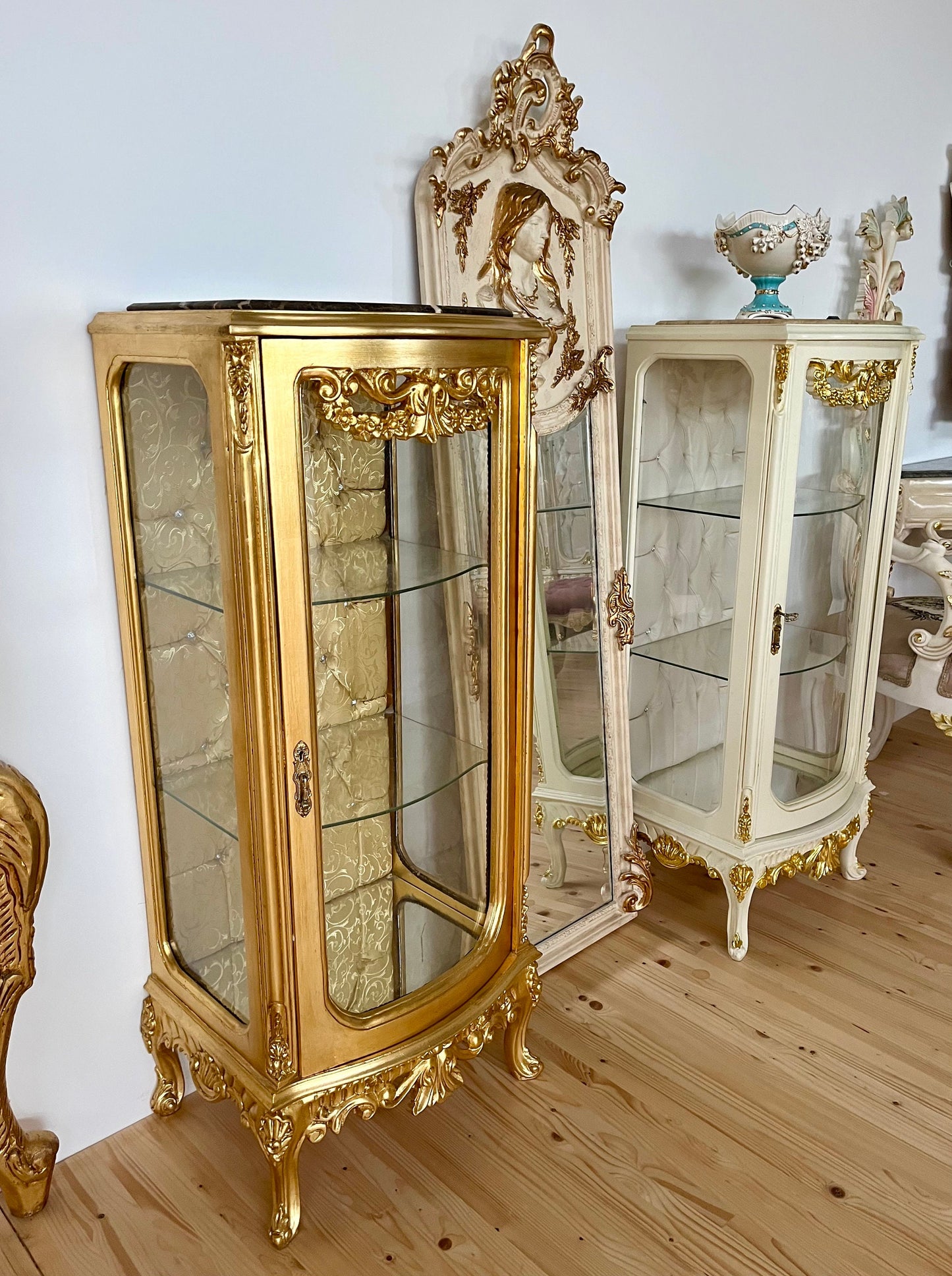 Showcase Gold French Louis XV Style Showcase Antique Style Silver Showcase Baroque Style Beige Showcase Home Decor French Style for Home