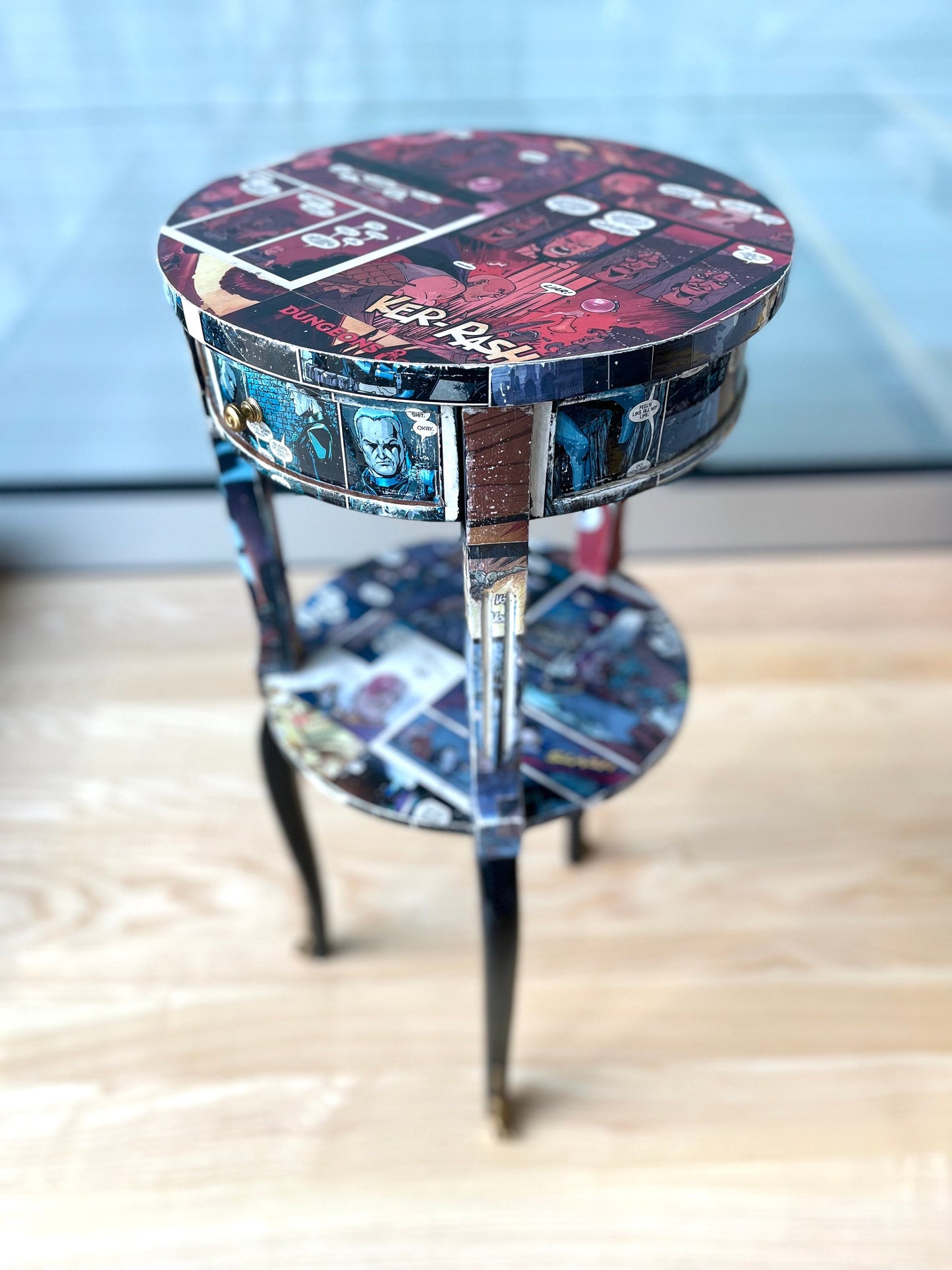 Side Table Kid’s Table Niche Small Round Table in POP Cartoon Printed Top Multi Colors for Home Decor