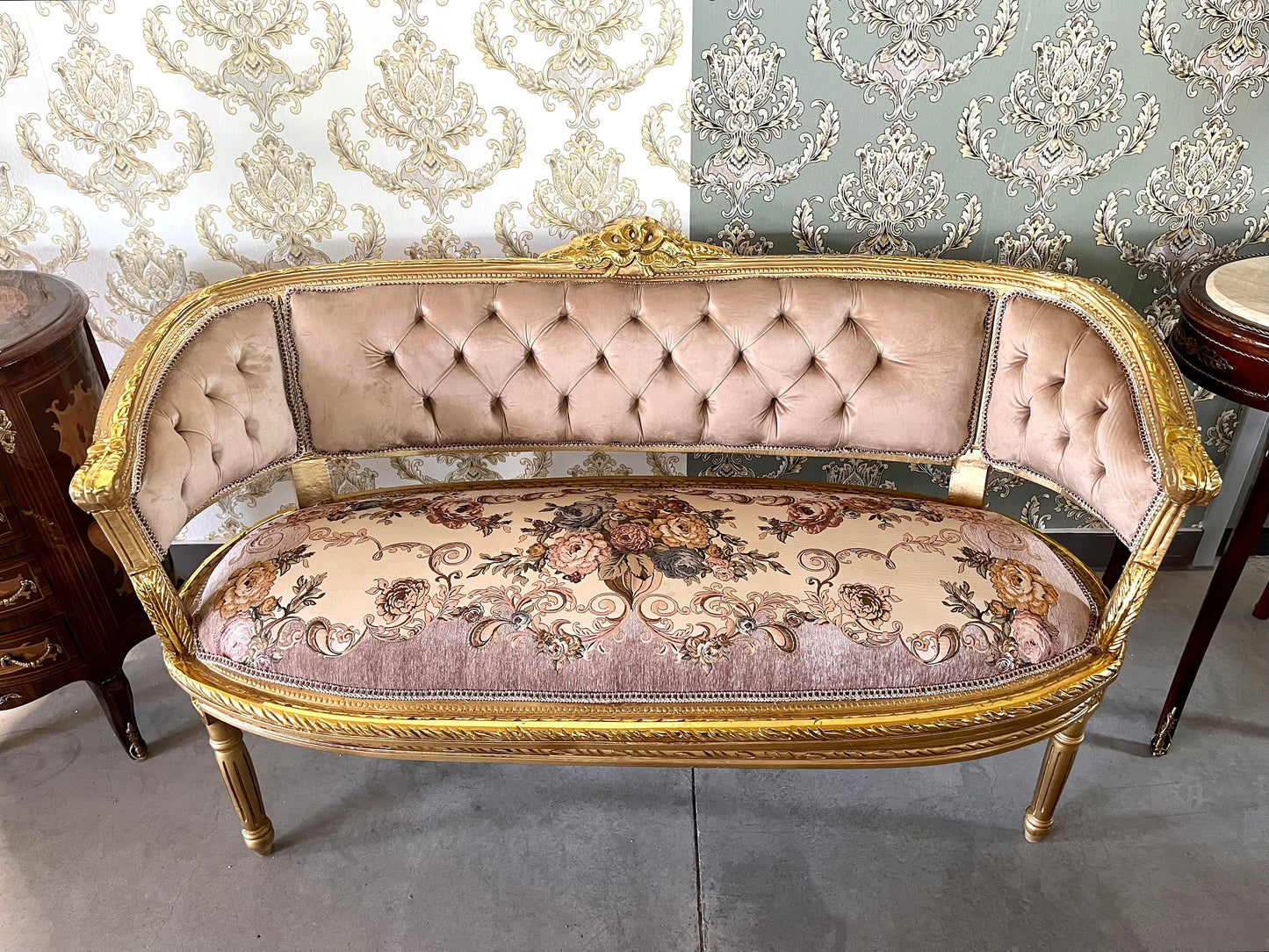 Sofa Set Baroque Style Lounge Sofa Cappuccino Color French Antique Style for Small Home