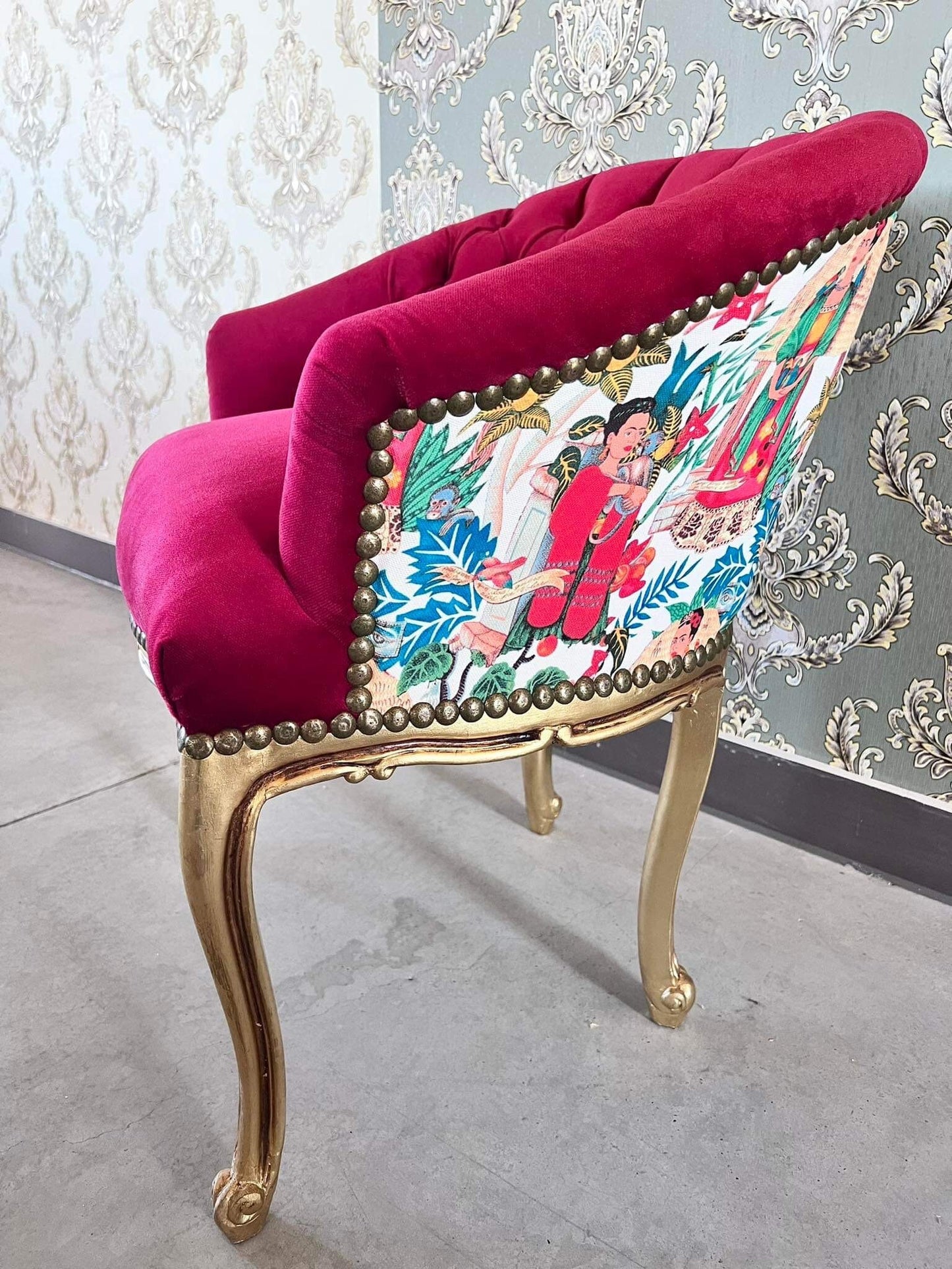 Chair Velvet Red Baroque Rococo Style Tufted Armchair Red Velvet Coloful Print for Café Chair Tufted Velvet Chair Red Orange for Lounge Room