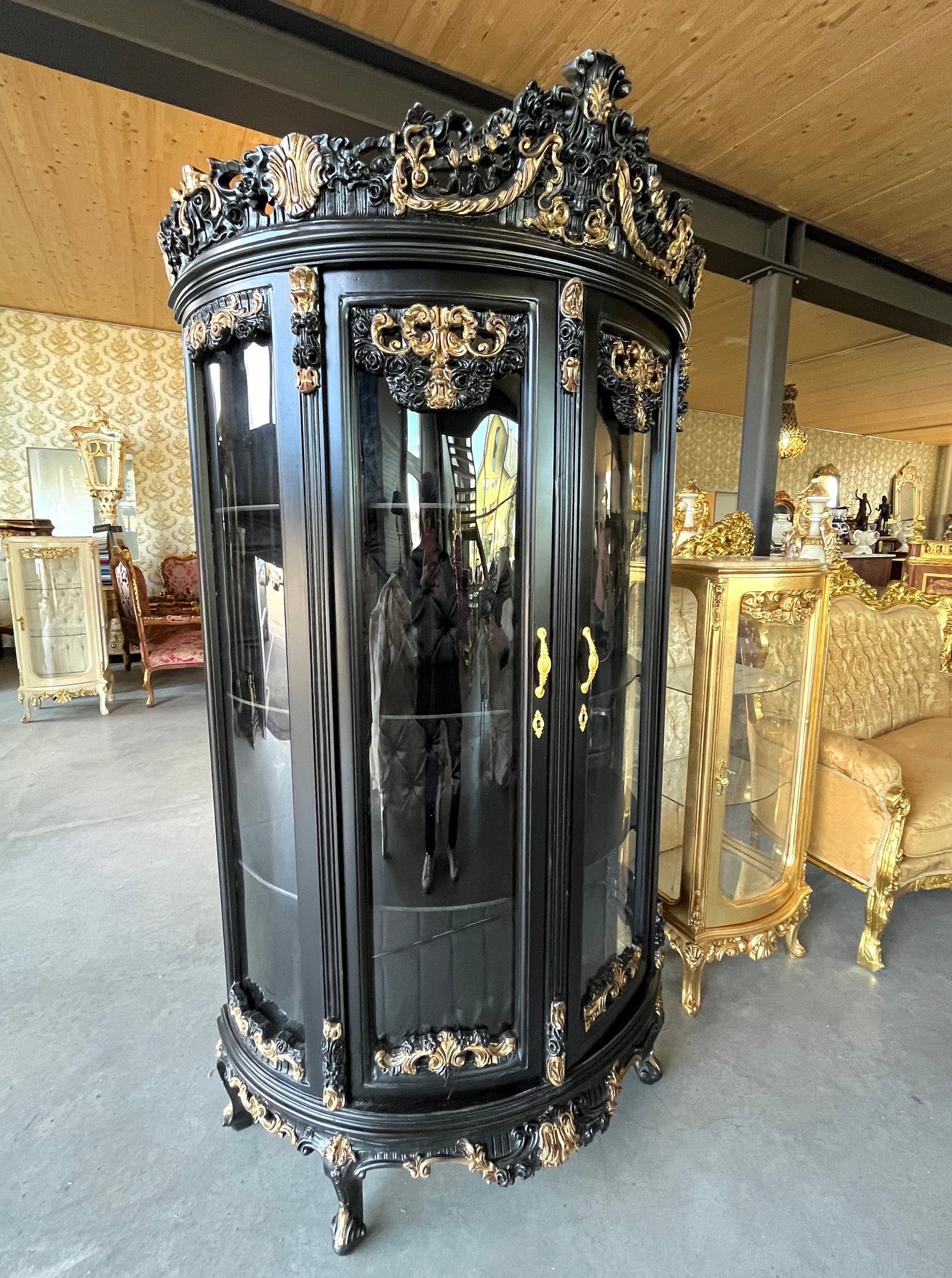 Showcase Cabinet Black Baroque Style Display Cabinet Glass & Wood French Louis Display Cabinet Decor in Black Antique Style Showcase Cabinet