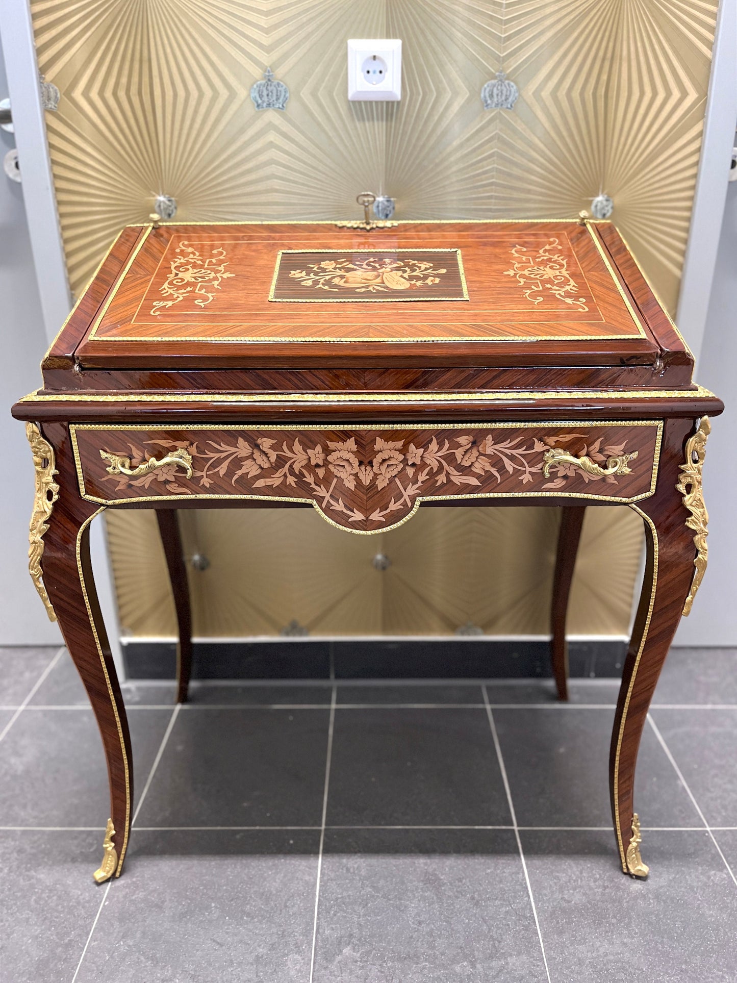 Small Organizer table European Antique Baroque Style Home Decor Niche Piece Side Table with an Extended Writing Board