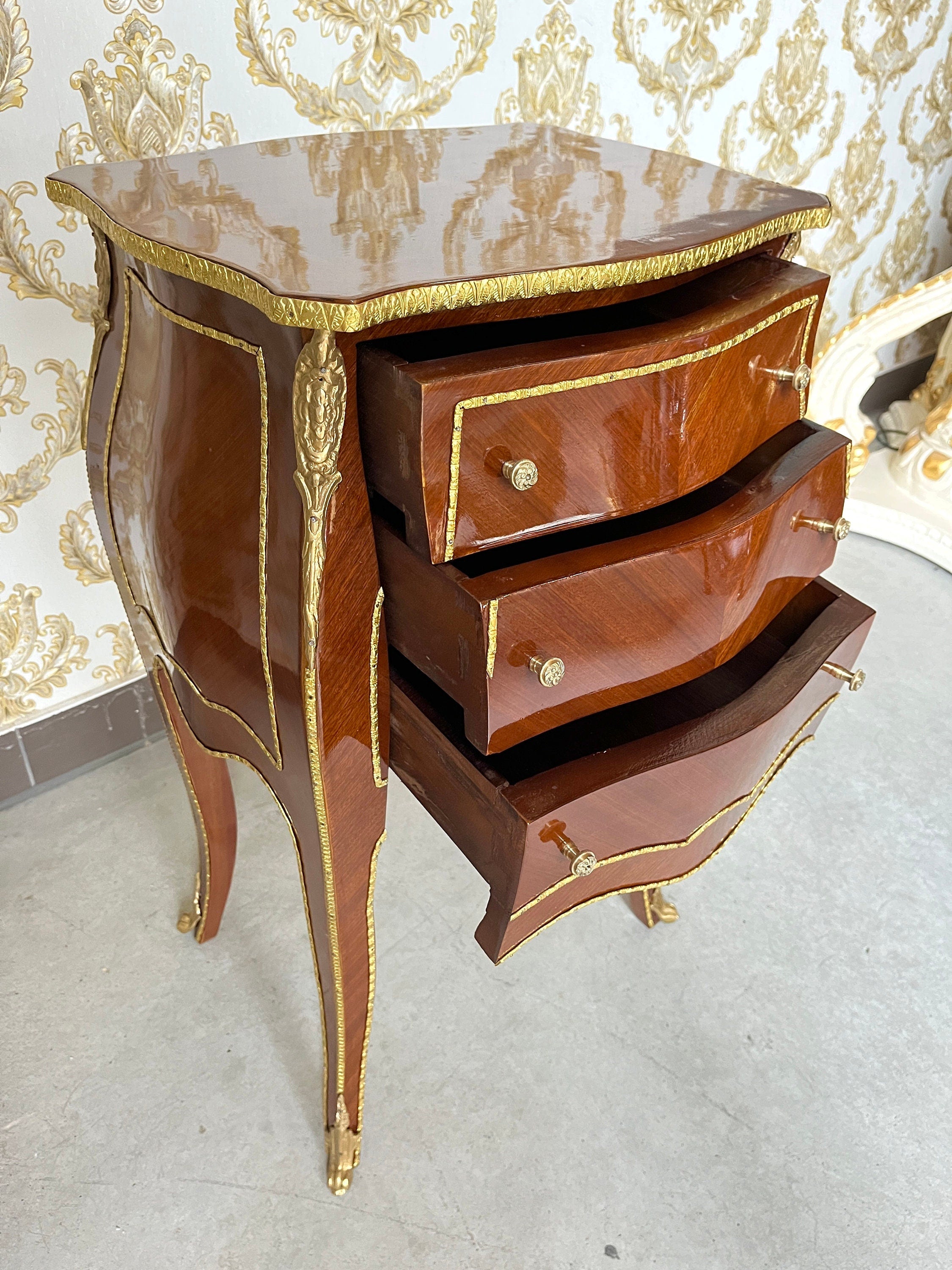 Night Stand French Louis Antique Style Chest of Drawer Retro Baroque Style in Brown Color Bedside Cabinet for Home Bedroom