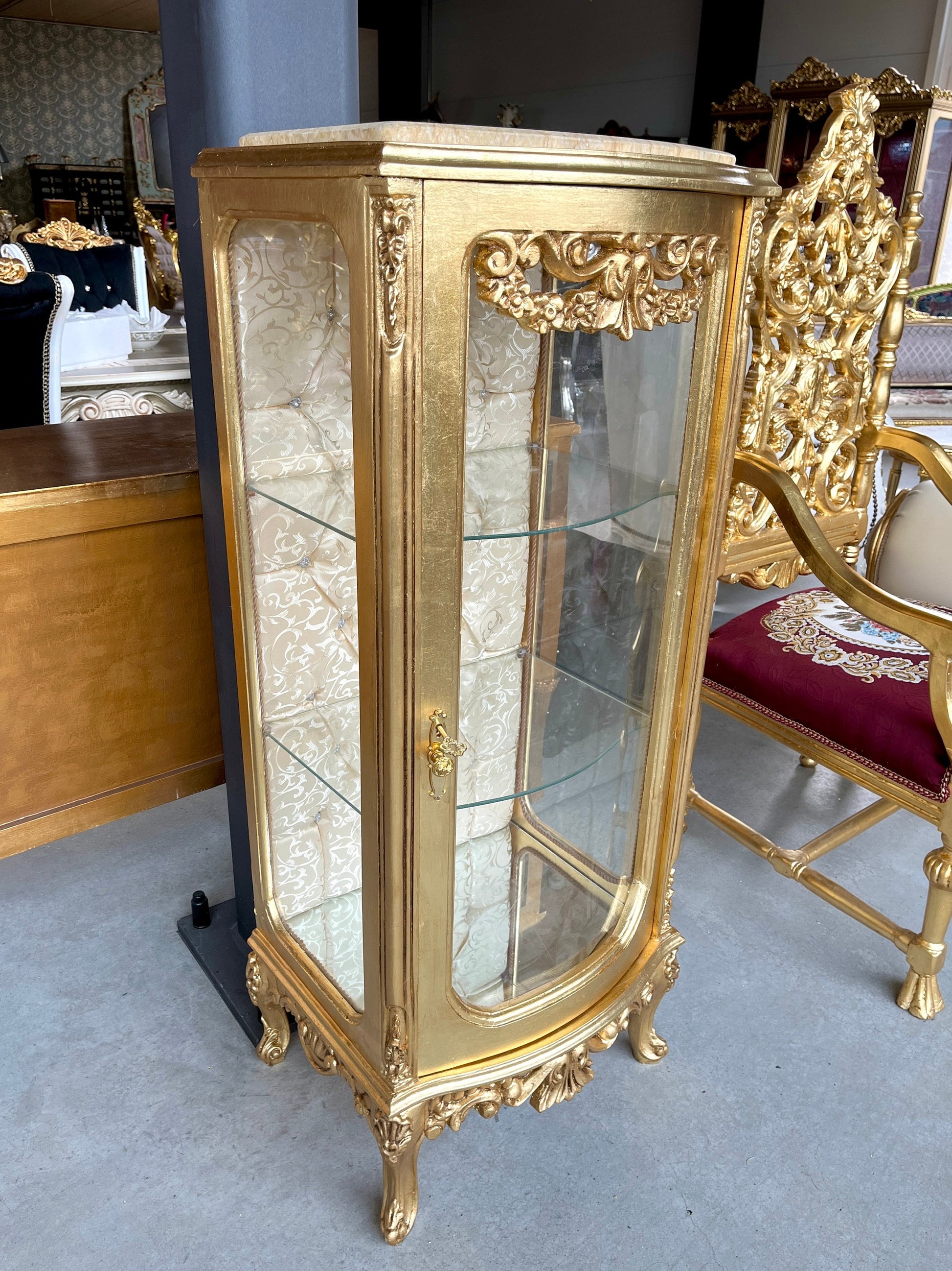 Display Cabinet French Louis Antique Style Showcase Retro Baroque Style Beige Glass Showcase Cabinet Gold Finish for Home Decor