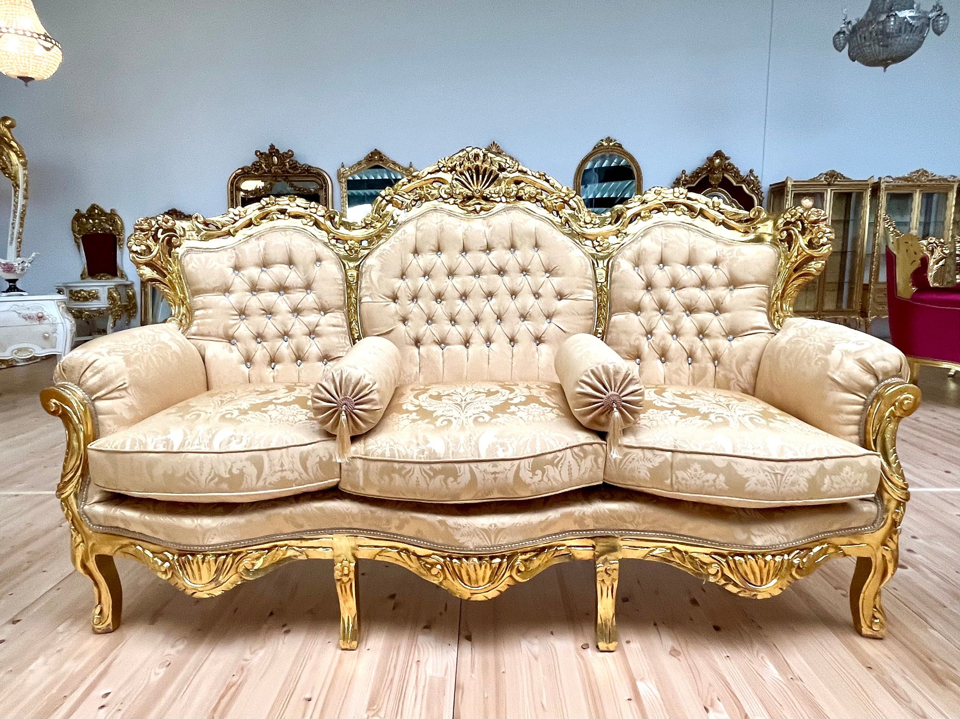 Sofa Set French Louis Style in Gold Finish Retro Baroque Rococo Style Couch Set For Holiday Sparkling Home Decor Gift for Hotel Lobby Decor