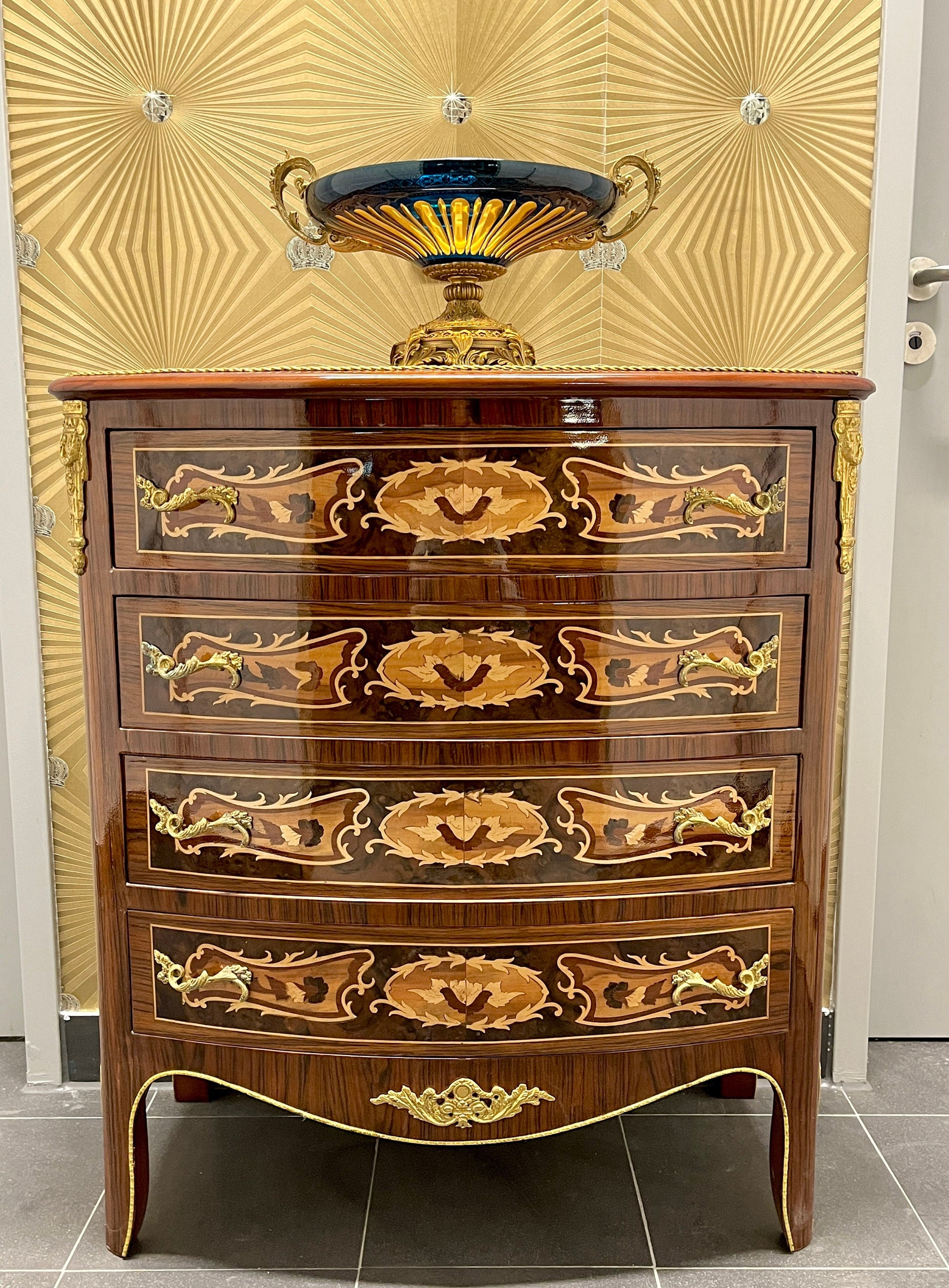 Chest of Drawer Retro Style 4 Drawers Cabinet Baroque Style Chest of Drawer Wood French Baroque Style Chest of Drawer for Home