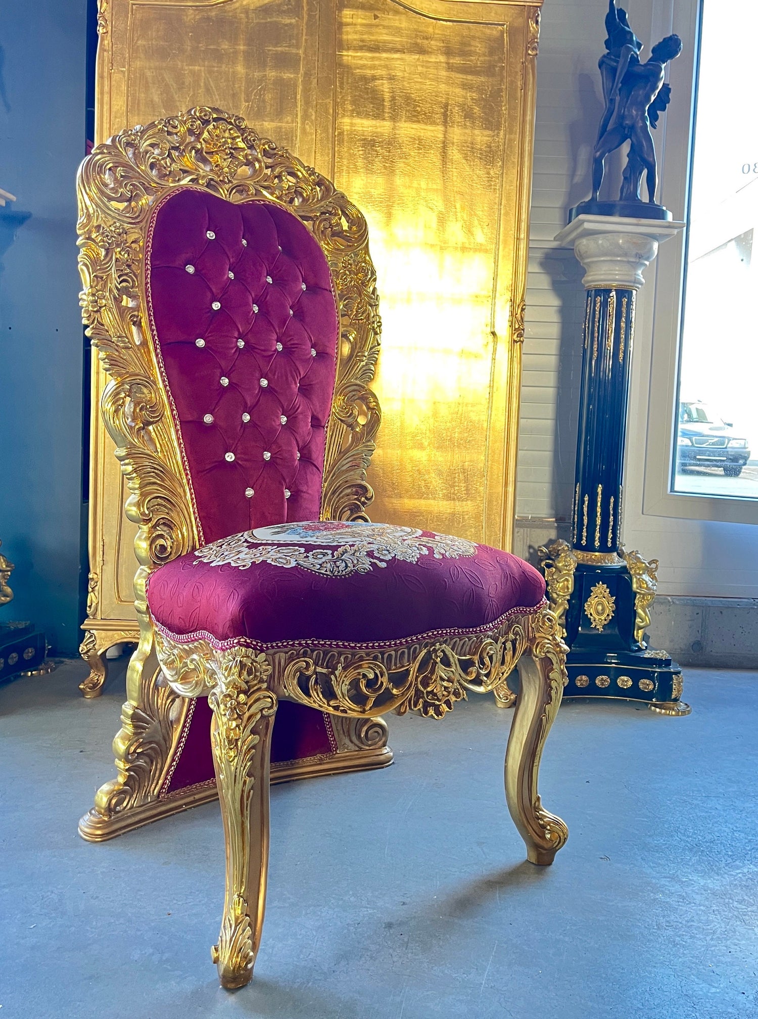 King Throne Red Deluxe Huge Armchair in Bordeaux Embroidery Seated Gold Finish