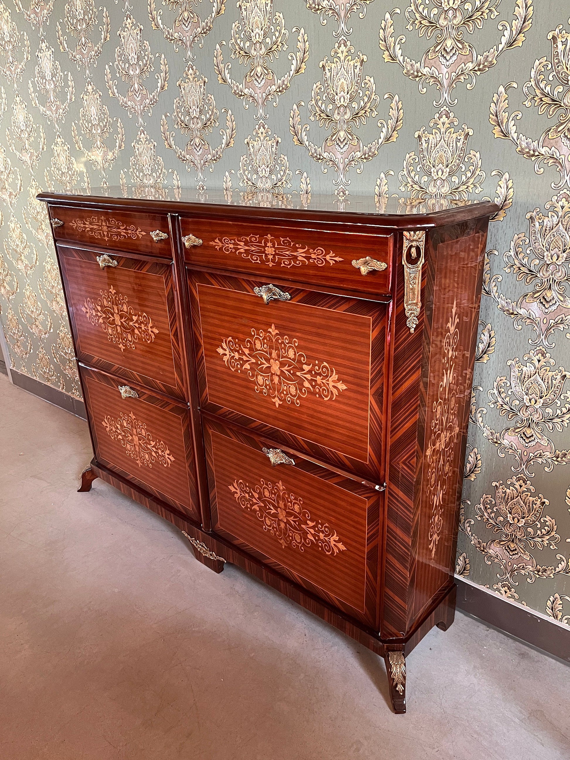 Shoe Cabinet Retro Baroque Antique Style Wooden Brown Cabinet Stored Up to 24 Pairs for Home Decoration