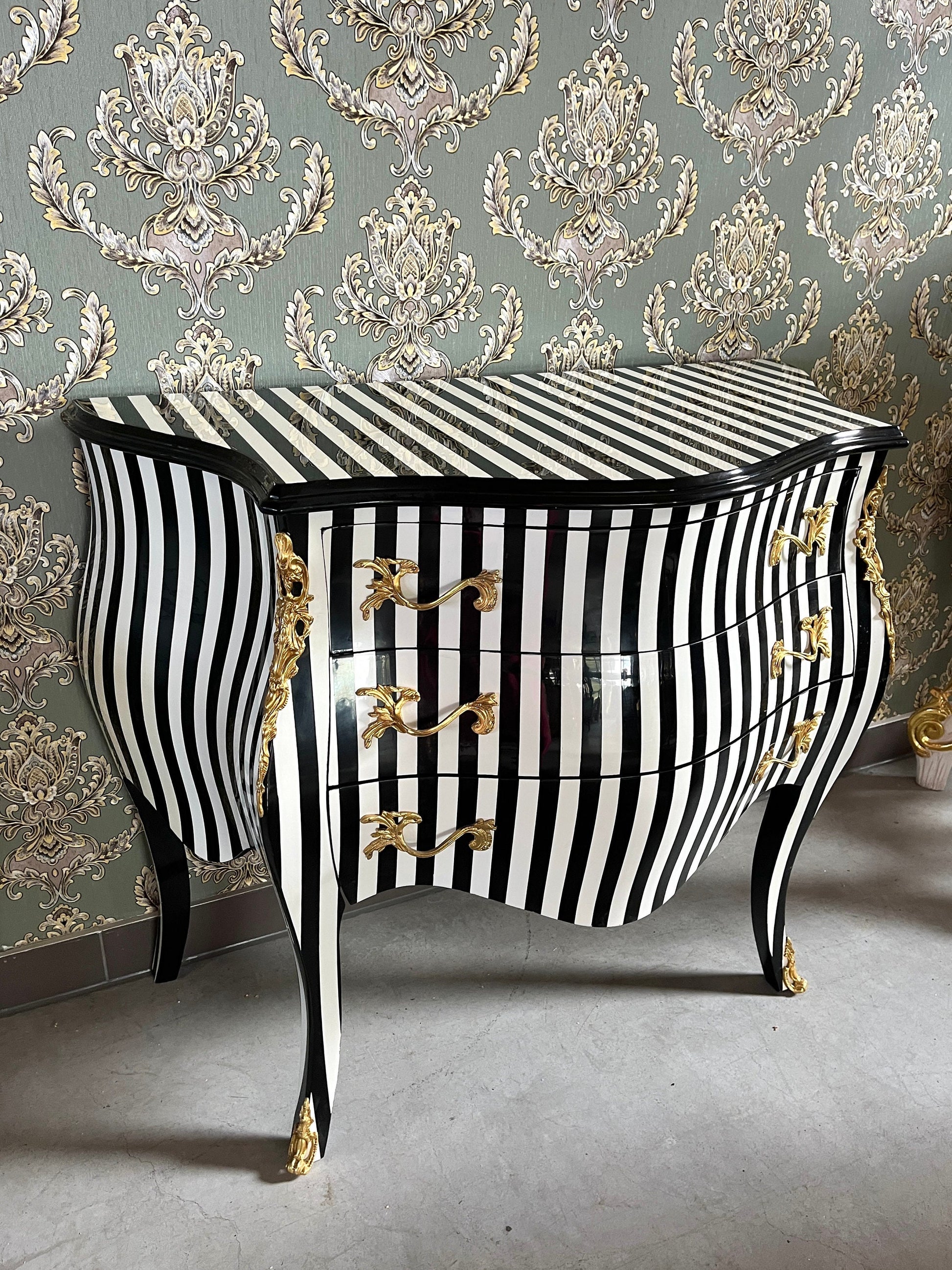 Chest of Drawer Louis XV Style Black Stripe Dresser Classic Baroque Rococo Style Wooden Cabinet Nostalgic Style for Bedroom Decor Gift