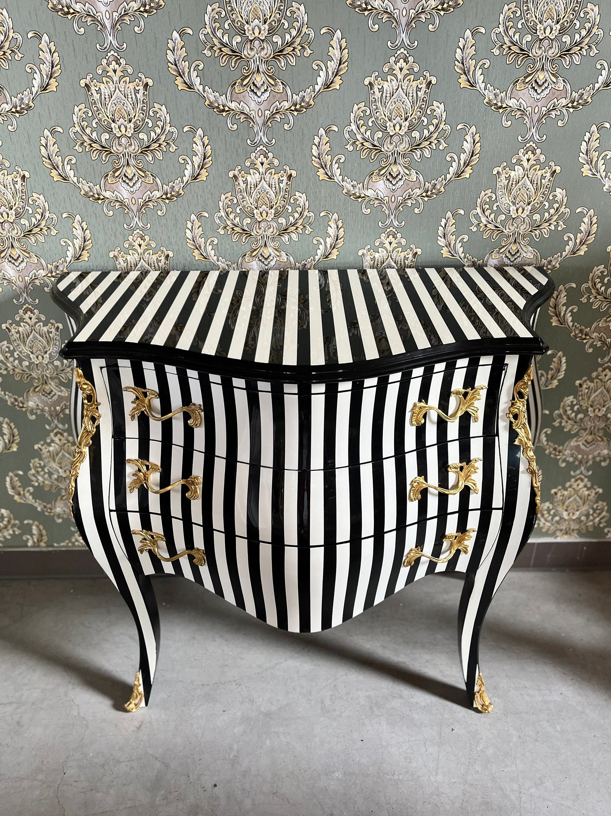 Chest of Drawer Louis XV Style Black Stripe Dresser Classic Baroque Rococo Style Wooden Cabinet Nostalgic Style for Bedroom Decor Gift
