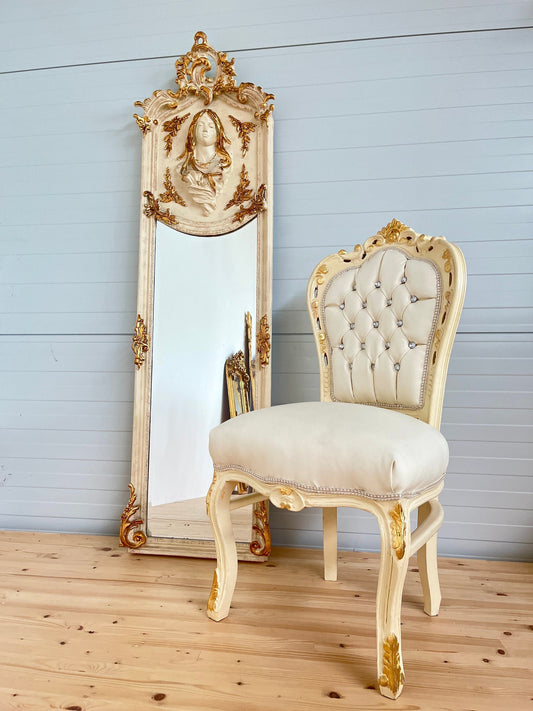 Floor Mirror Nostalgic Baroque Antique Style with Mary’s Stature in Beige Color for Home Decor