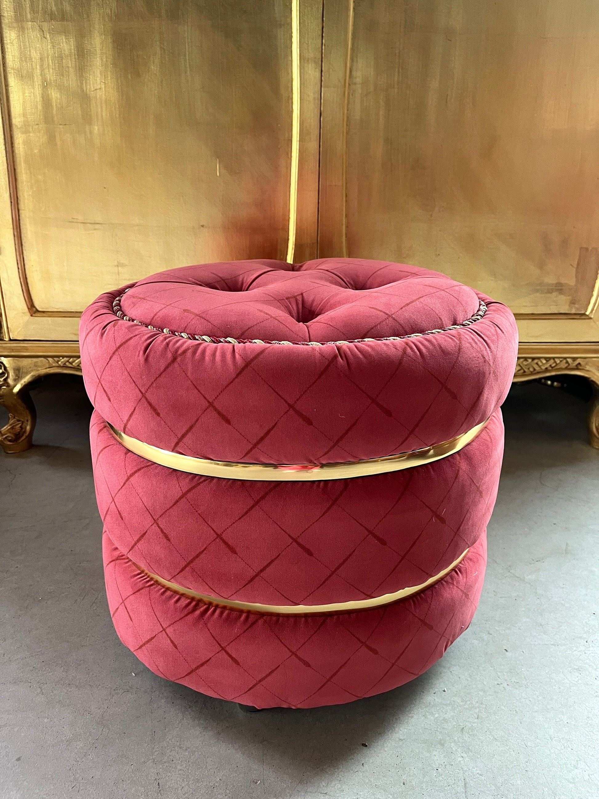 Pouf Nostalgic French Marcaron Shape Ottoman Cute Handmade Stool for Home Decor in Velvet Berry, Rosa ,Burgundy