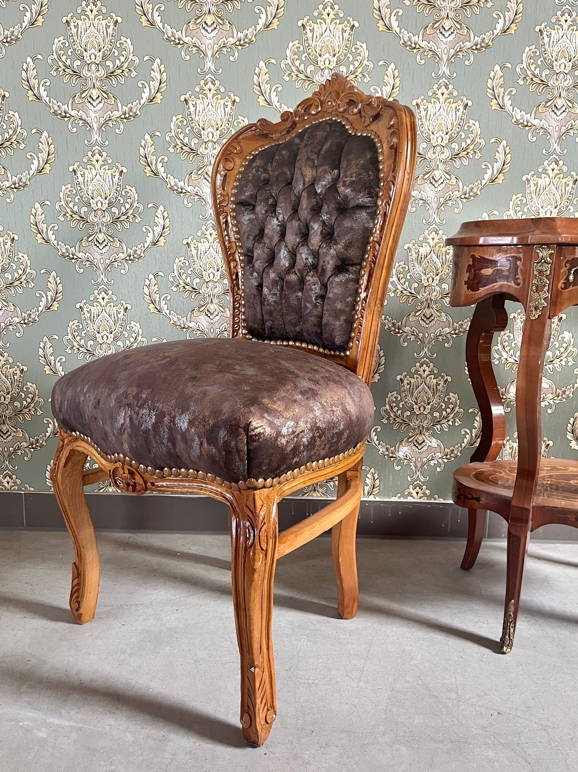 Accent Chair French Louis Style Dining Chair in Midnight Black Velvet Retro Baroque Rococo Style Chair in Brown Velvet for Home Décor