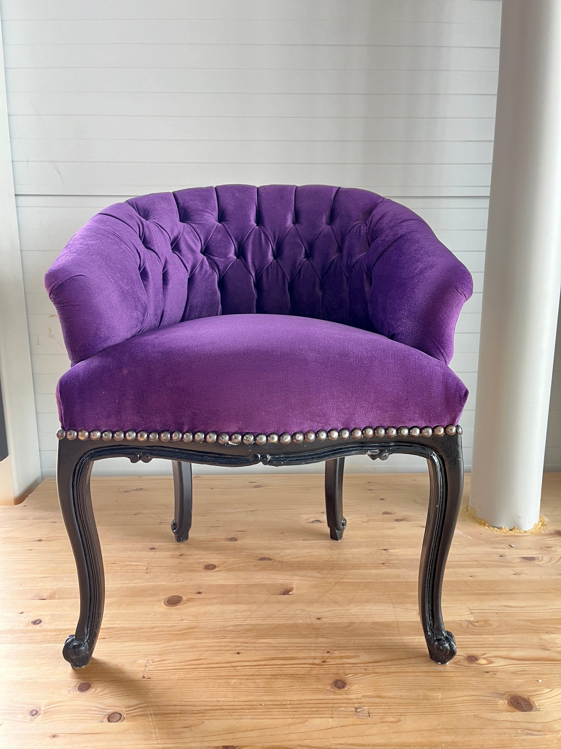 Cocktail Chair Tufted Velvet French Baroque Rococo Style in Floral Jungle Print Bar Chair Tufted Velvet Fuchsia Velvet Purple for Party Deco
