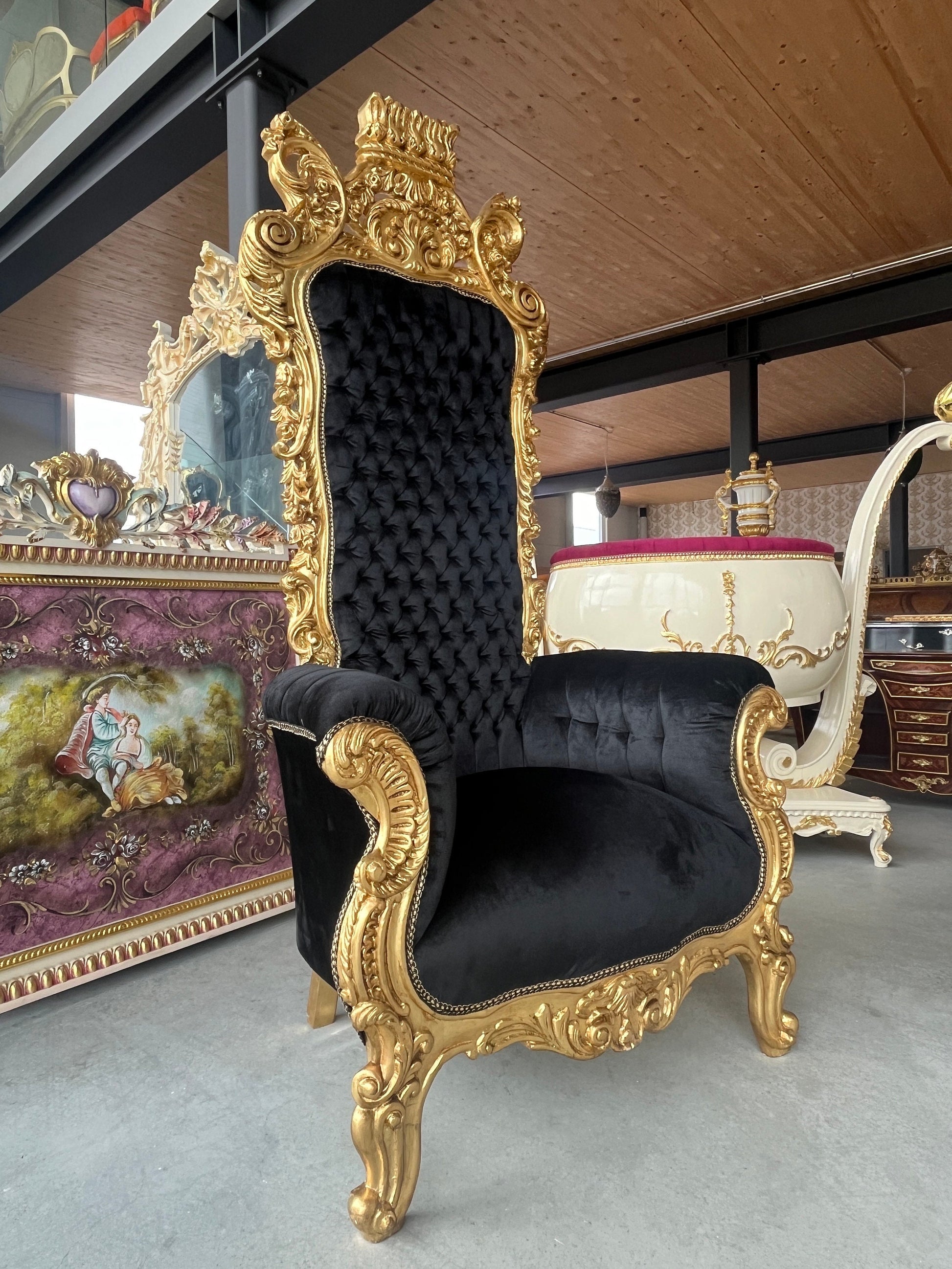 Huge Armchair Gold Crown King Throne Tufted Velvet Black Baroque Style Throne in Gold Finish for Commercial Décor for Party Event Décor