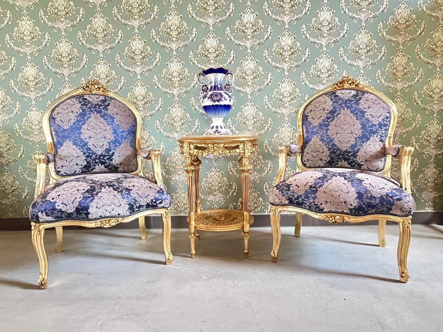 2 Armchairs & Table Set French Louis Style in Navy Blue Retro Baroque Rococo Style Armchair Table Set For Home Decor Hotel Lounge Chair Set