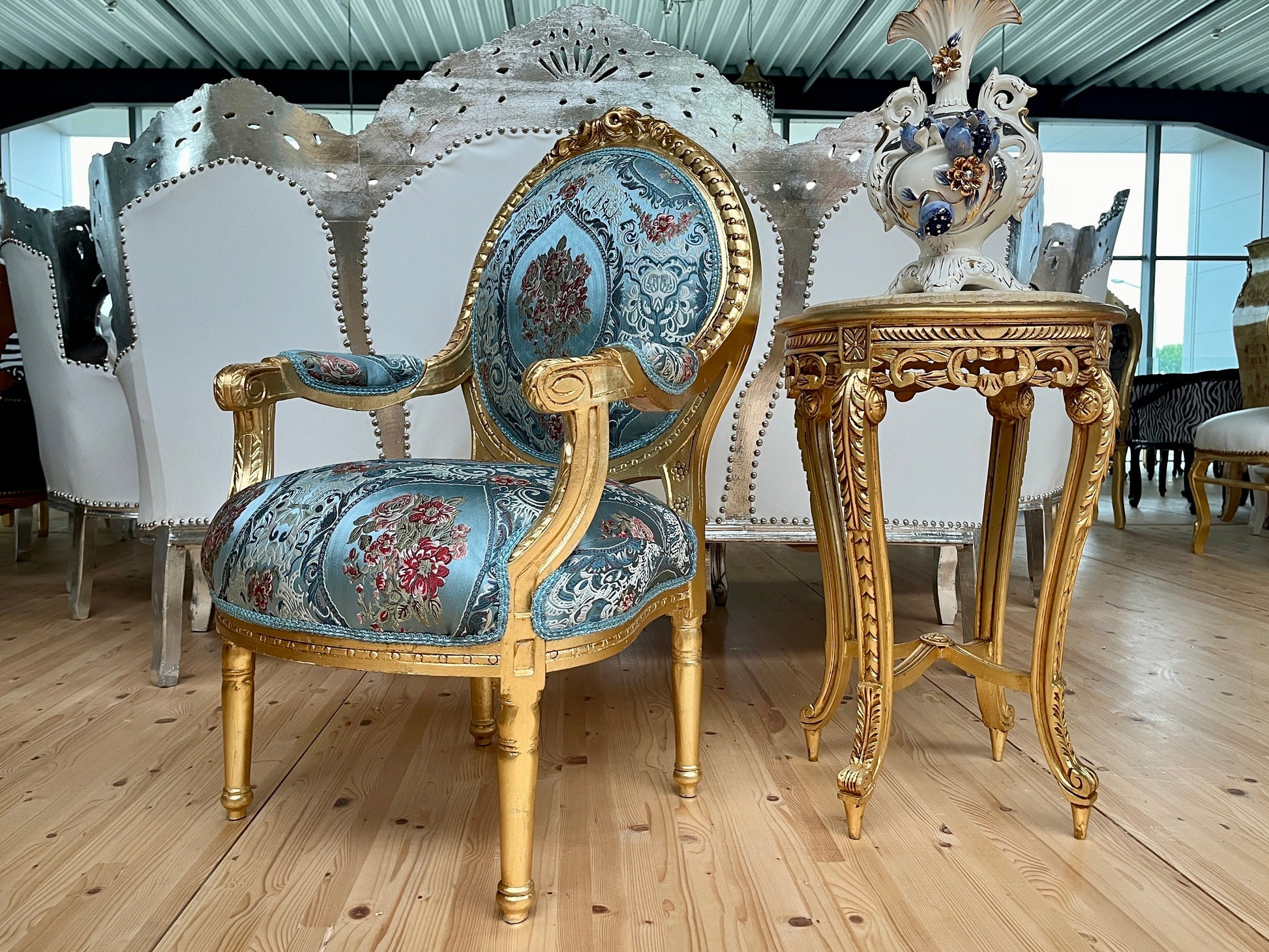Lounge Sofa Set Blue Flower Pattern French Baroque Rococo Style Sofa Set Royal Antique Style for Hotel Lobby or Home Lounge Room Decor