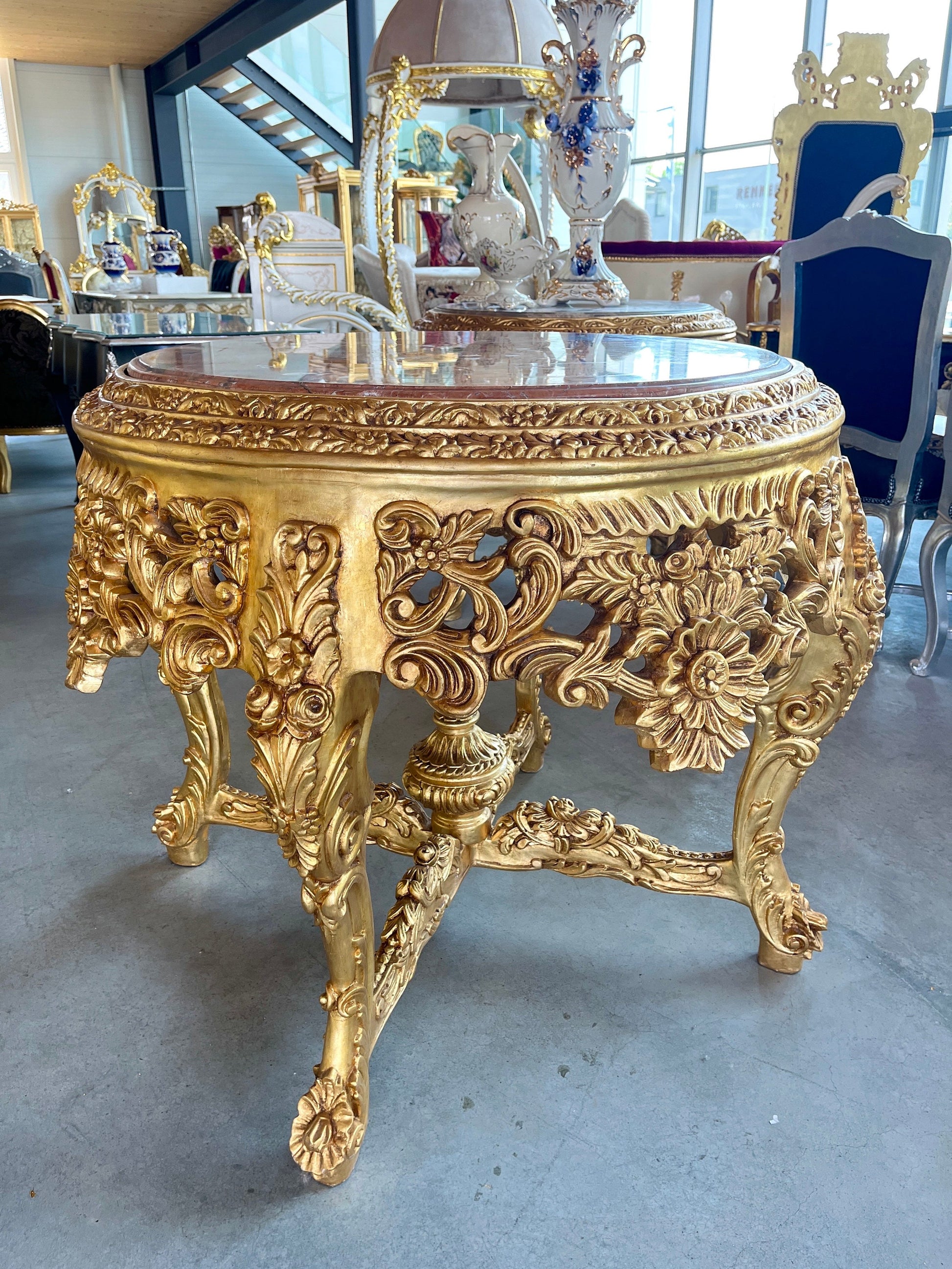 Wooden Decor Table Marble Top Royal Baroque Style Round Table Marble Slab in Orange French Antique Style for Home Decor Hotel Decoration