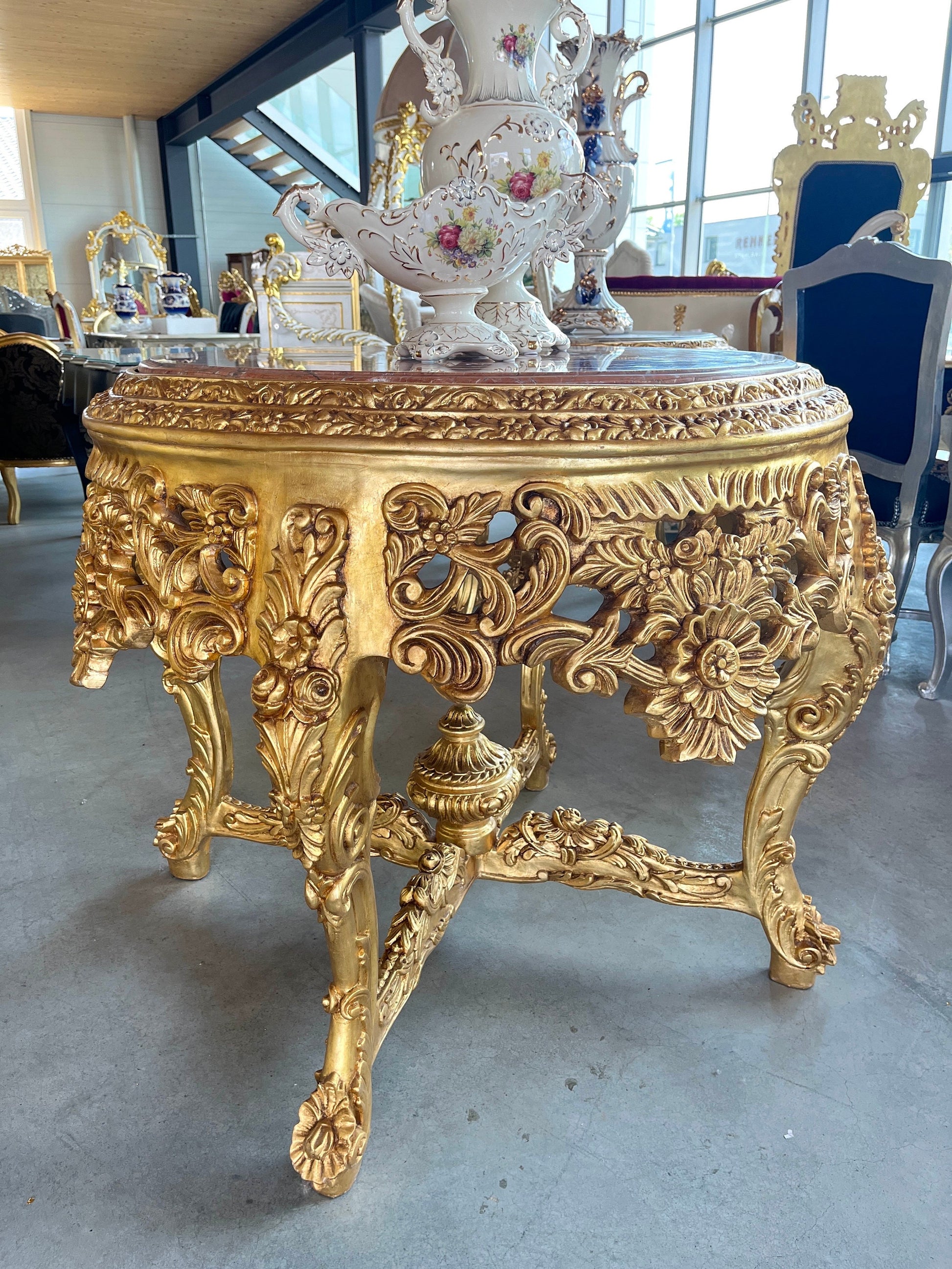Wooden Decor Table Marble Top Royal Baroque Style Round Table Marble Slab in Orange French Antique Style for Home Decor Hotel Decoration