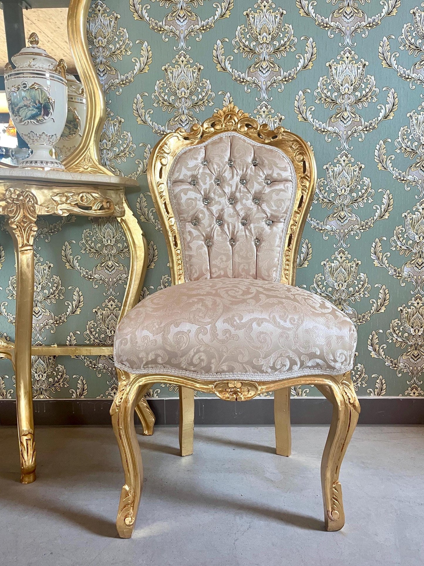Accent Chair Beige Jacquard Fabric French Baroque Chair Rococo Style Chair Antique Style Reproduction Dining Chair Beige Jacquard Fabric