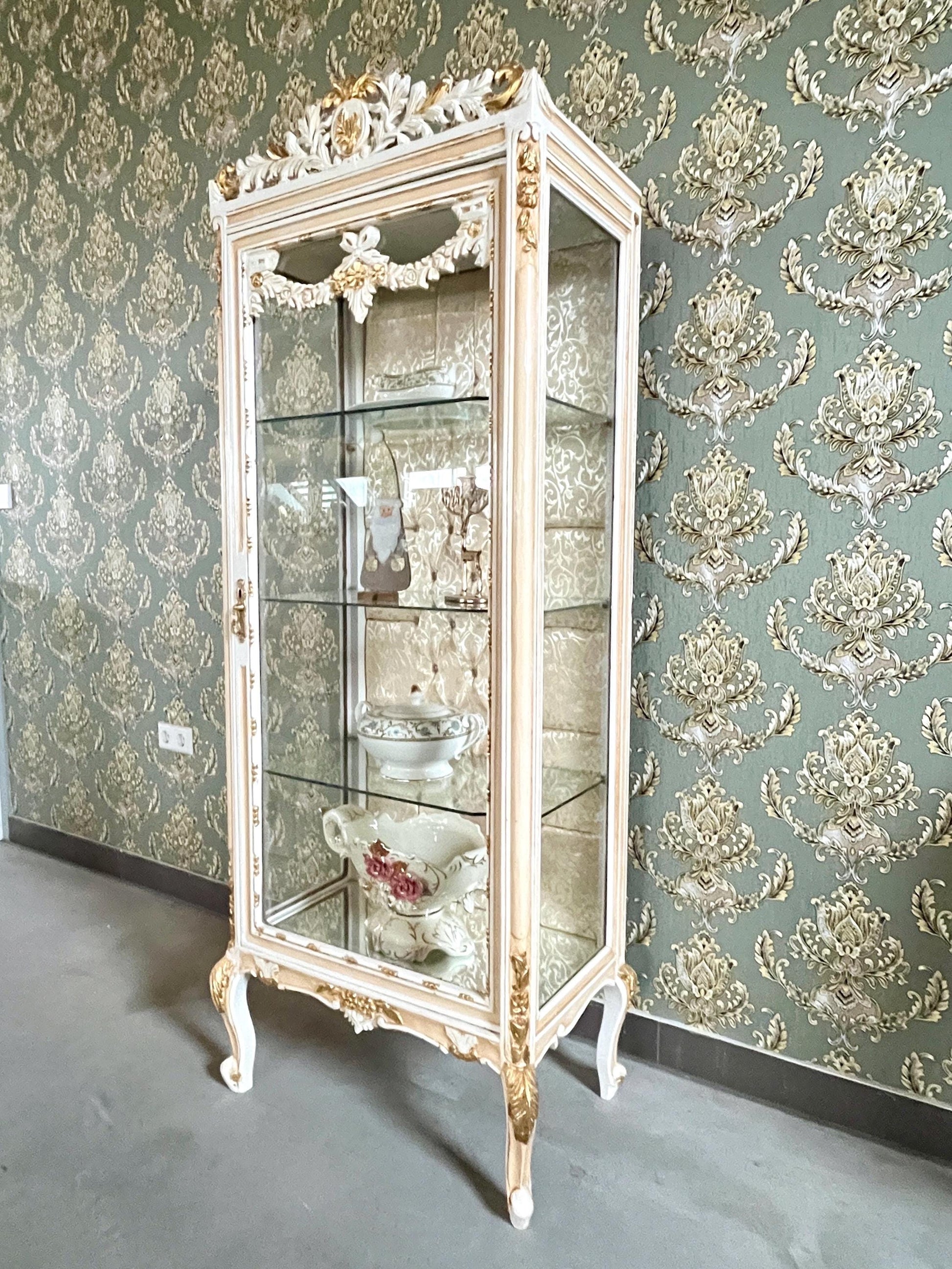 Display Cabinet French Louis XV Style Showcase Antique Baroque Rococo Style in Beige Gold Color Handmade Cabinet for Home Decor