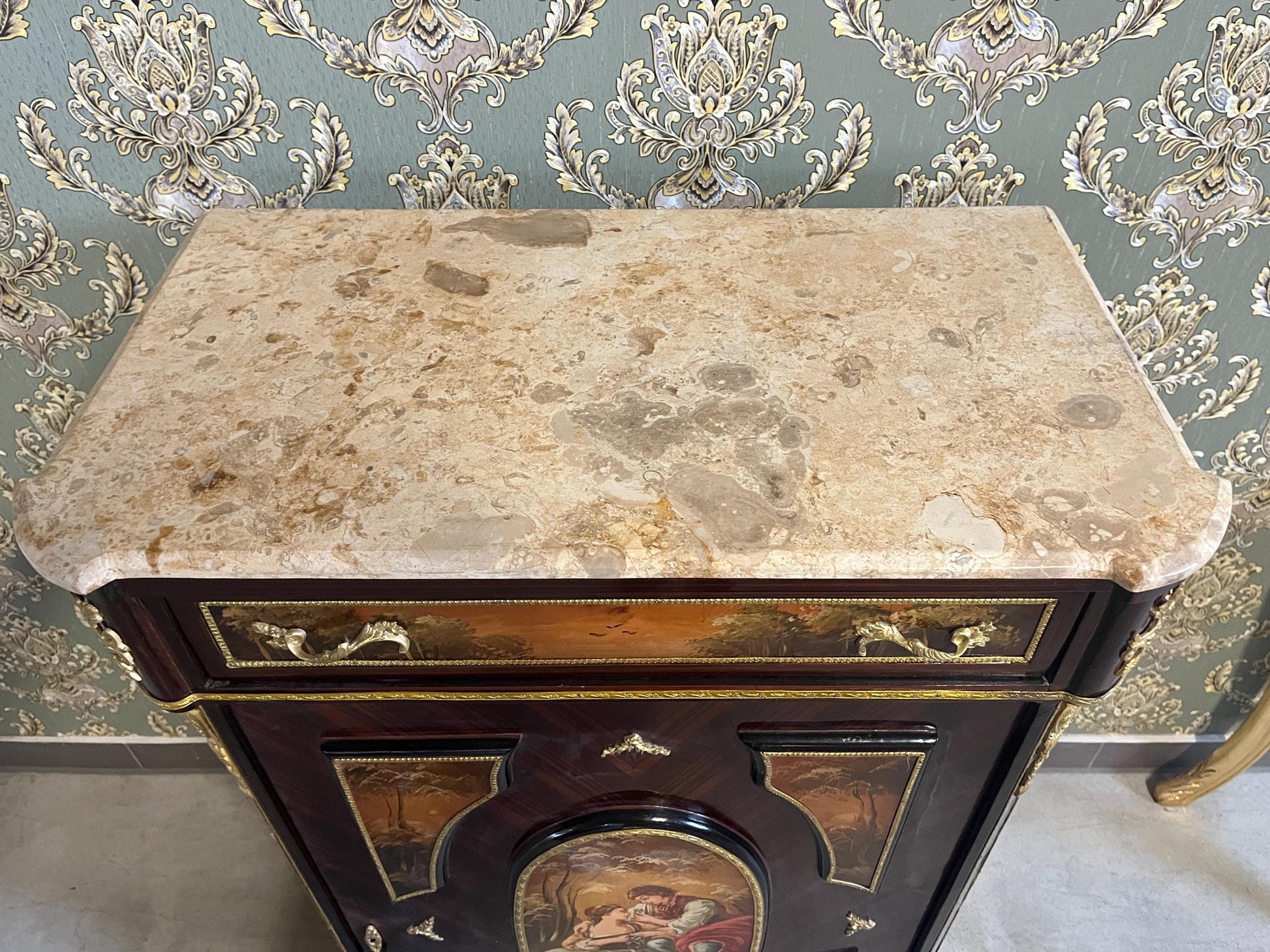 Shoe Cabinet Retro Baroque Antique Style Wooden Brown Cabinet with Oil Handpainted at Front and Marble Slab at Top