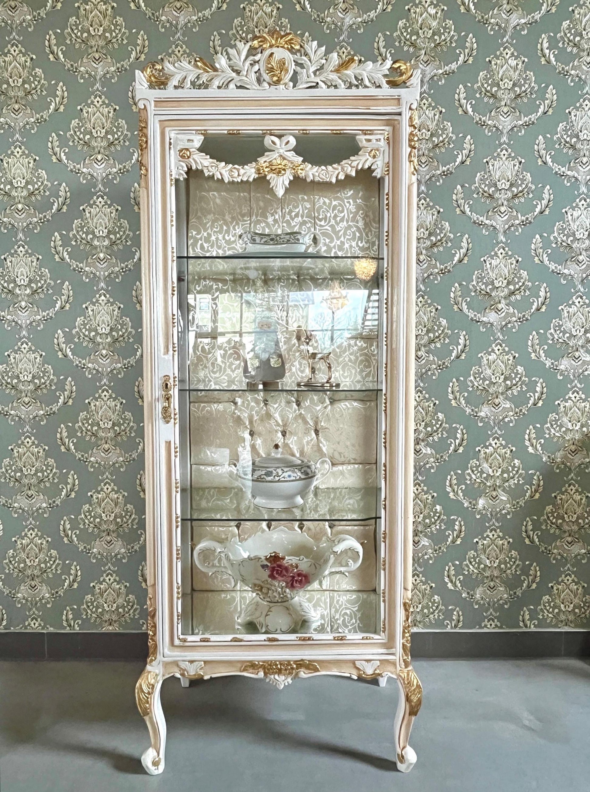 Display Cabinet French Louis XV Style Showcase Antique Baroque Rococo Style in Beige Gold Color Handmade Cabinet for Home Decor