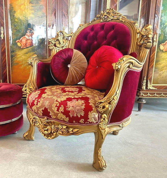 Armchair Antique Baroque Style in Bordeaux Red Damask Lounge Chair in Gold Finish Retro Royal Style Armchair for Hotel Lobby or Lounge Room
