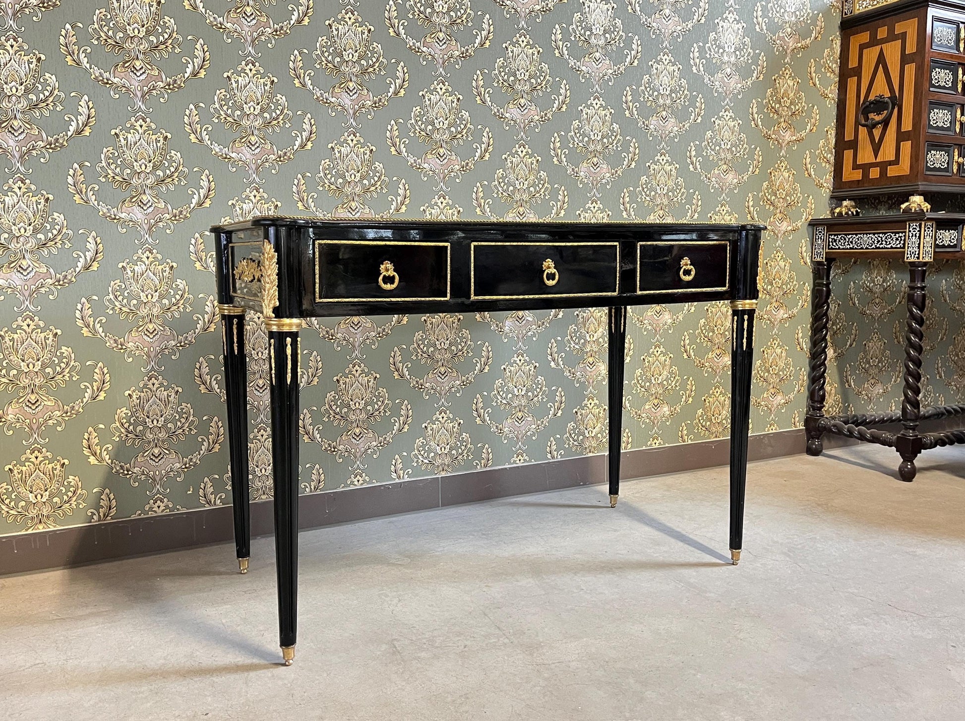 Antique Style Desk in Black & Red Handmade Baroque Writing Table 3 Drawers Italian Style Desk With Brass Ornaments Handles for Home Decor