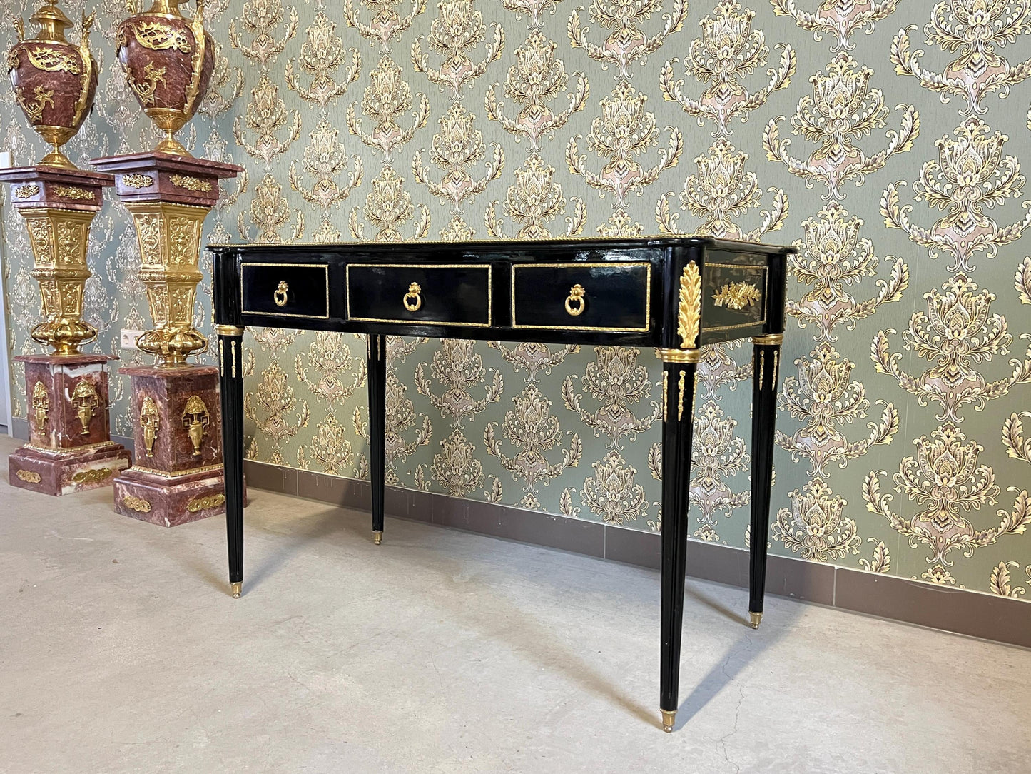 Antique Style Desk in Black & Red Handmade Baroque Writing Table 3 Drawers Italian Style Desk With Brass Ornaments Handles for Home Decor
