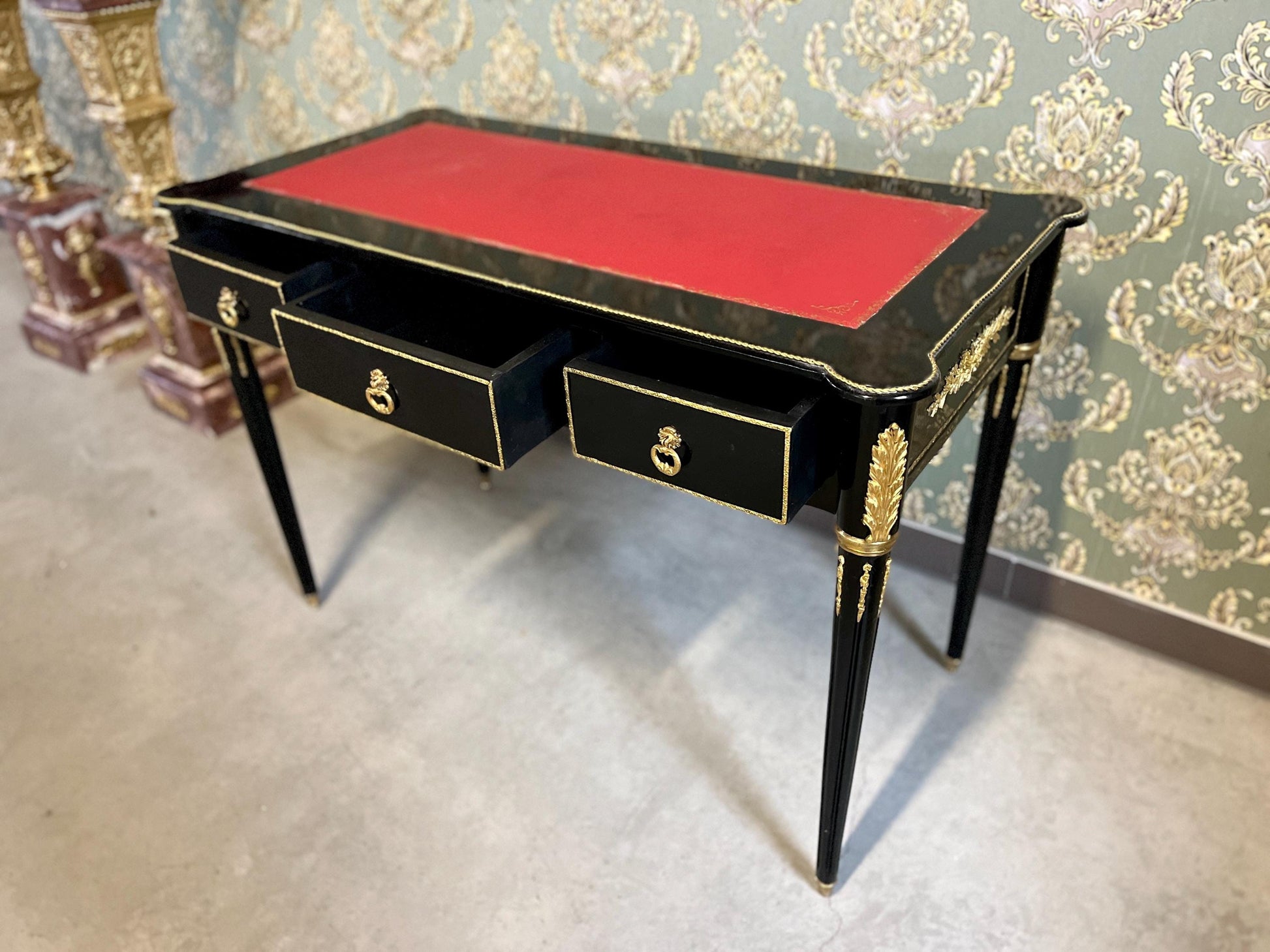 Antique Style Desk in Black & Red Handmade Baroque Writing Table 3 Drawers Italian Style Desk With Brass Ornaments Handles for Home Decor