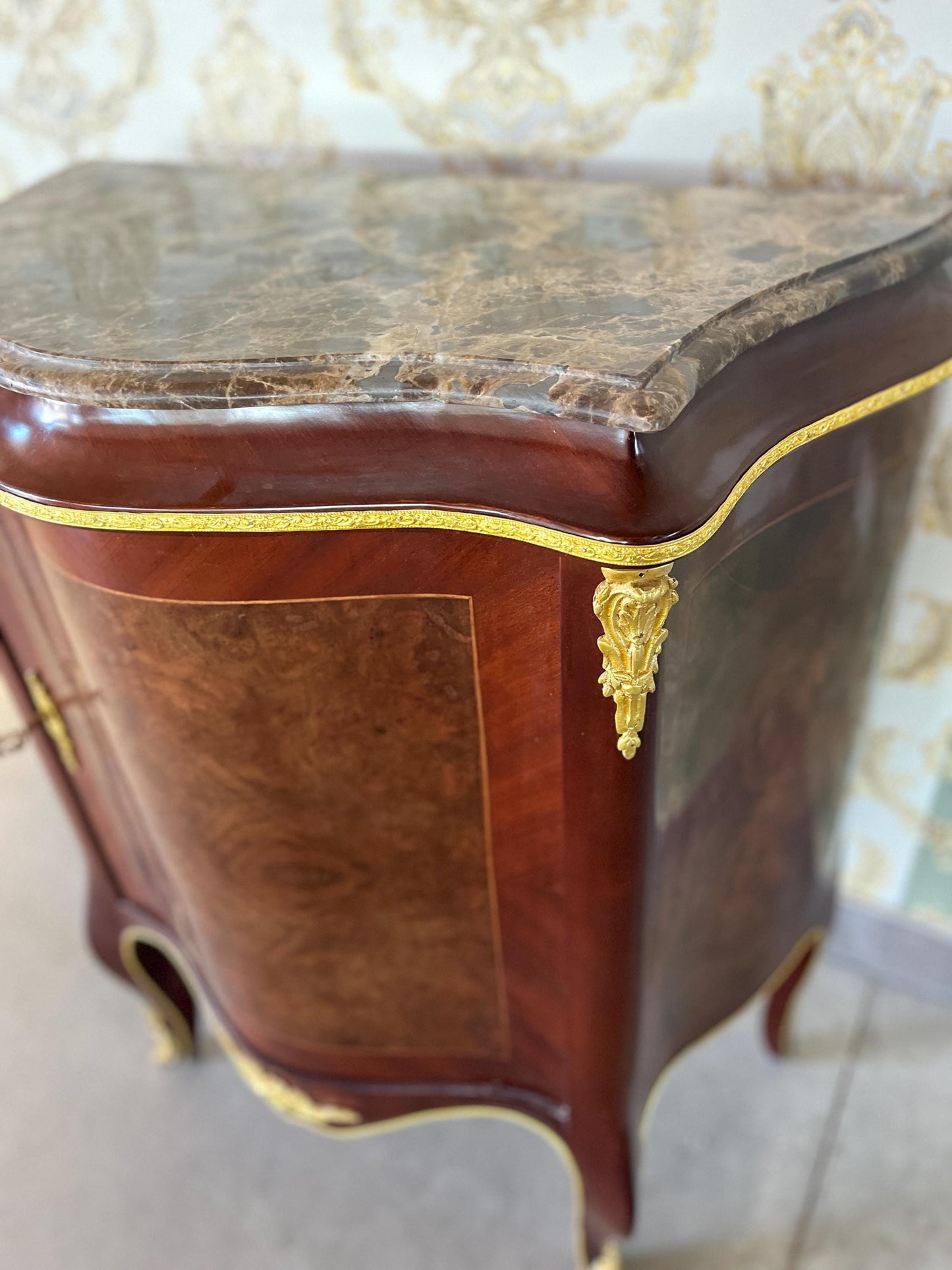 Wooden Cupboard Classic Baroque Cabinet With Brown Marble Top Retro Italian Style Console Table Handmade for Home Decor Living Room Decor