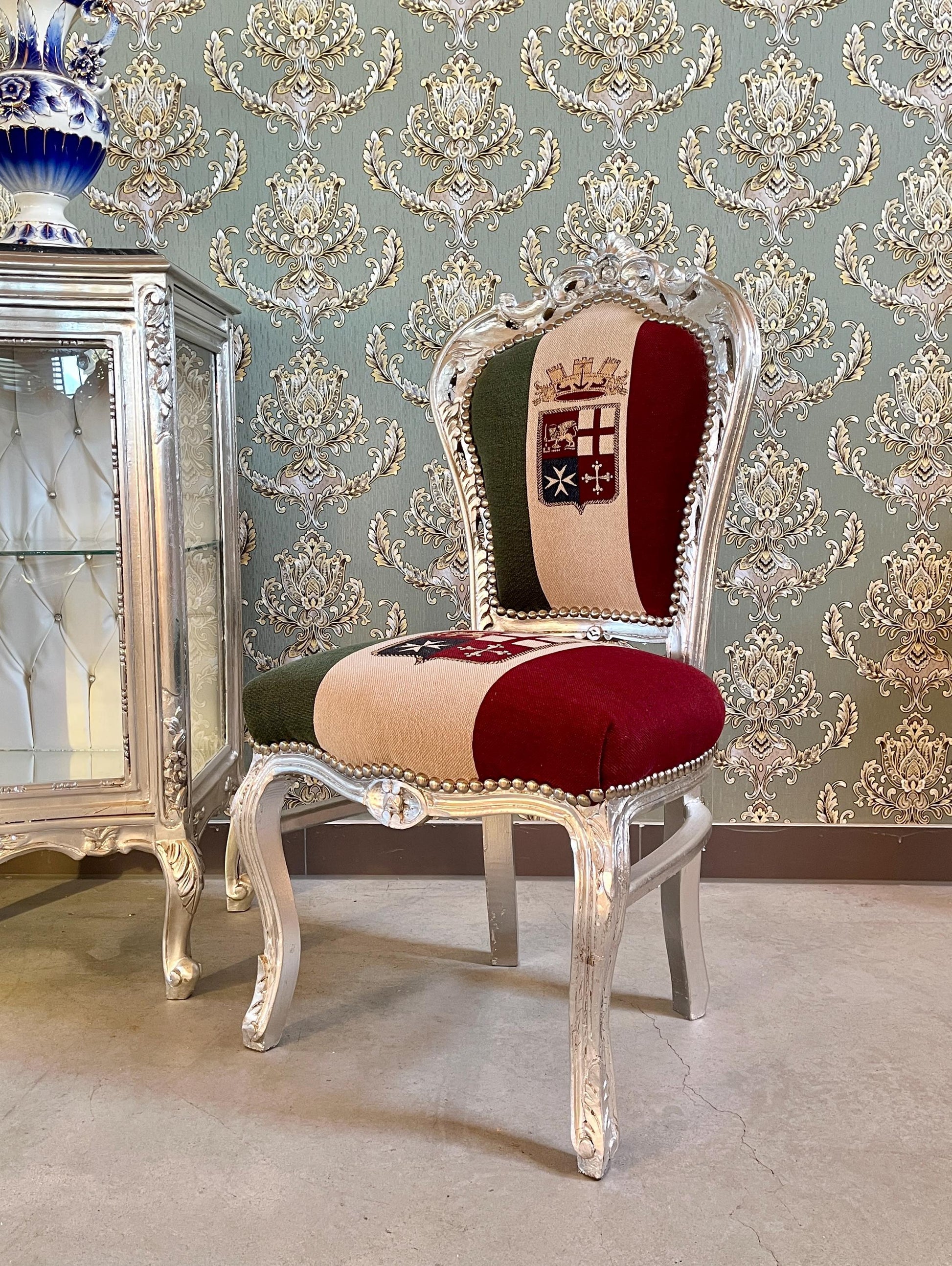 Accent Chair French Louis XV Style in Italian Flag Naval Crown Chair Retro Baroque Antique Style in Sliver Finish