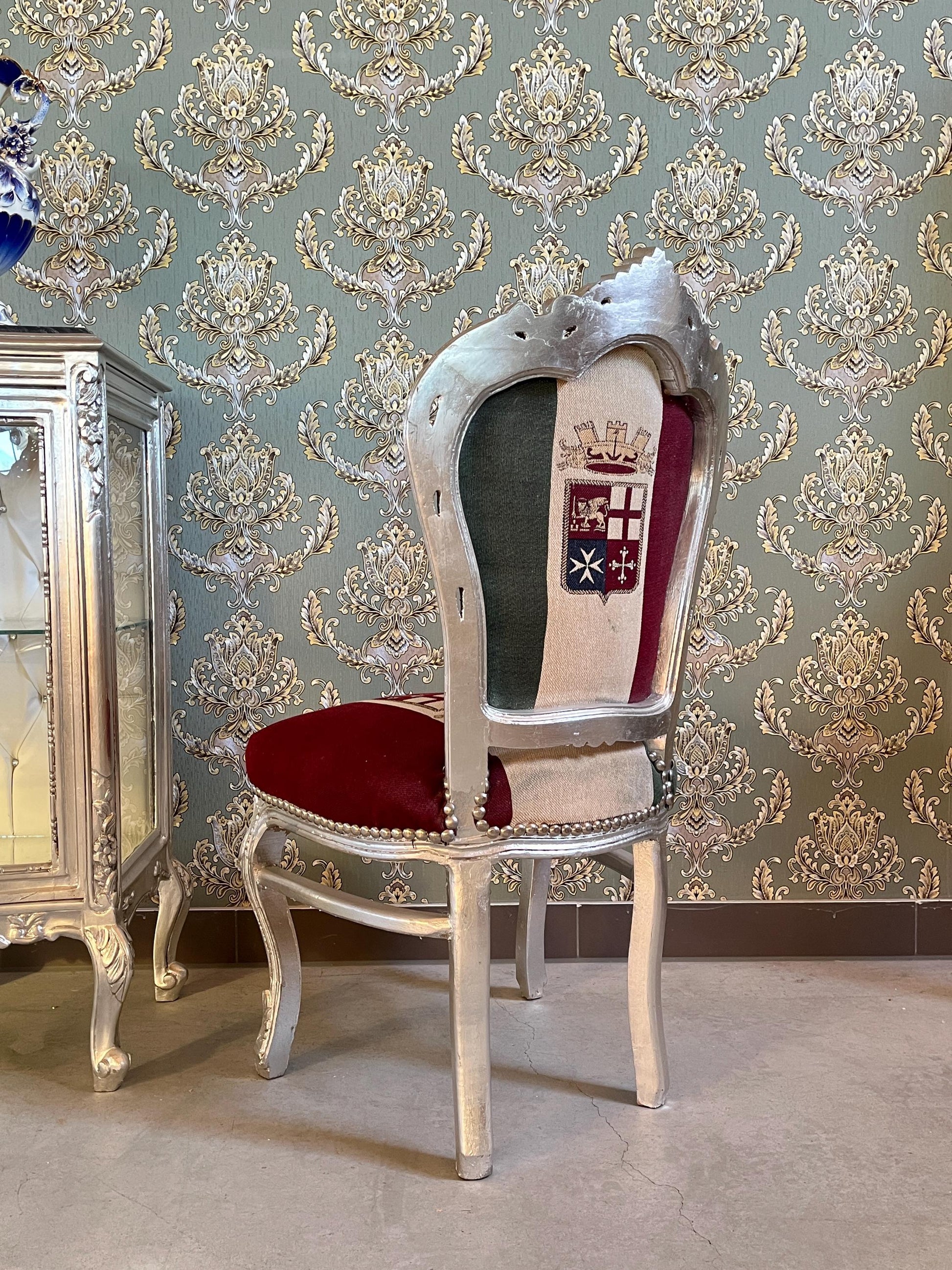 Accent Chair French Louis XV Style in Italian Flag Naval Crown Chair Retro Baroque Antique Style in Sliver Finish
