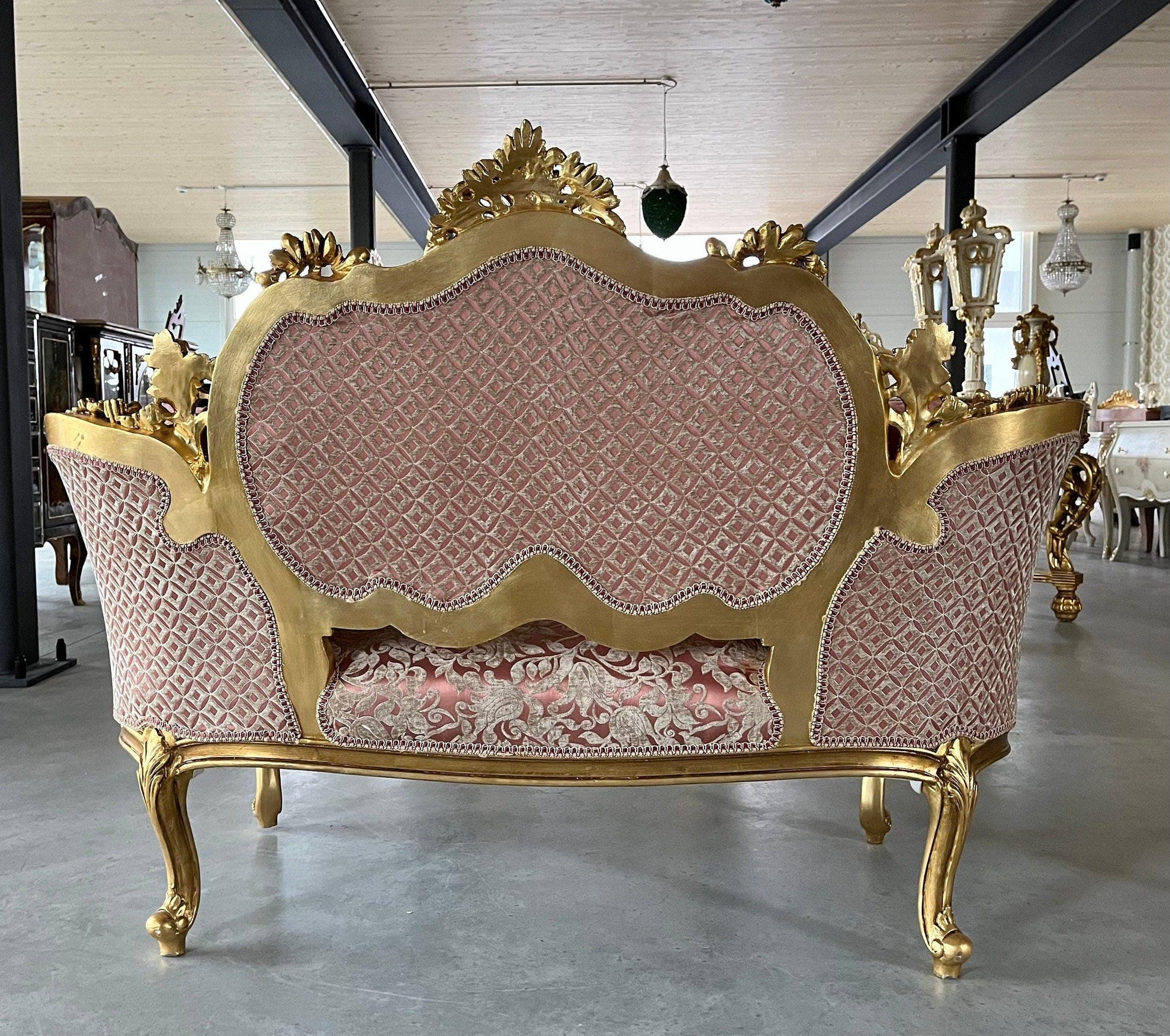 Love Seat French Louis Style Couch Royal Baroque Bench for Home Decor Italian Baroque Style Sofa in Pink Velvet Damask for Loung Room Decor