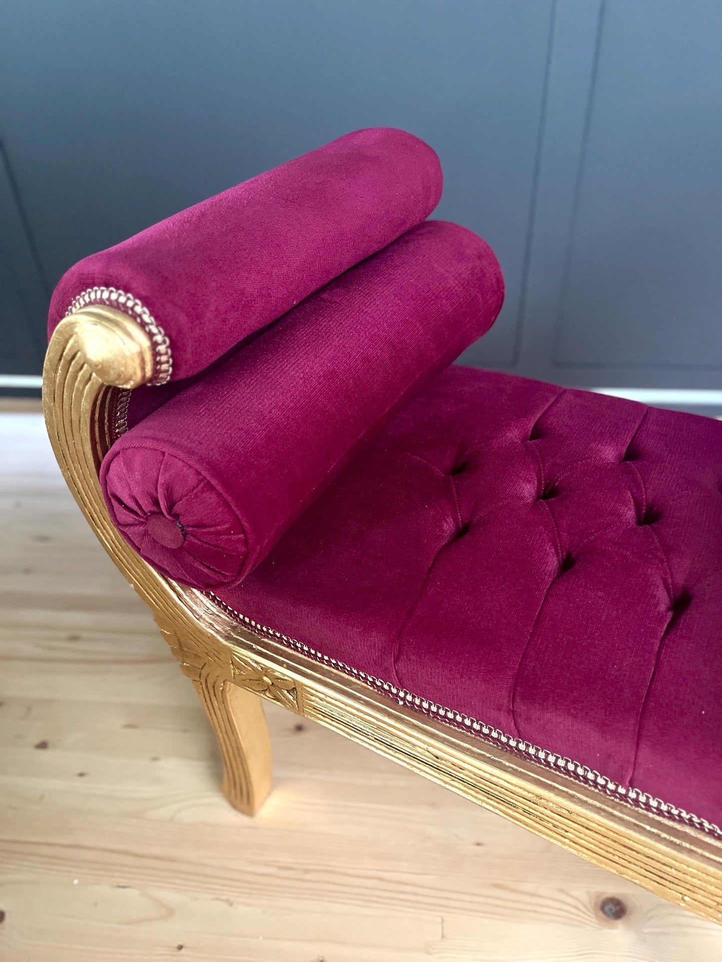 Ottoman Nostalgic French Louis Style Leopard Print Footstool in Gold Finish Ottoman Retro Baroque Style in Xmas Red for Holiday Home Decor
