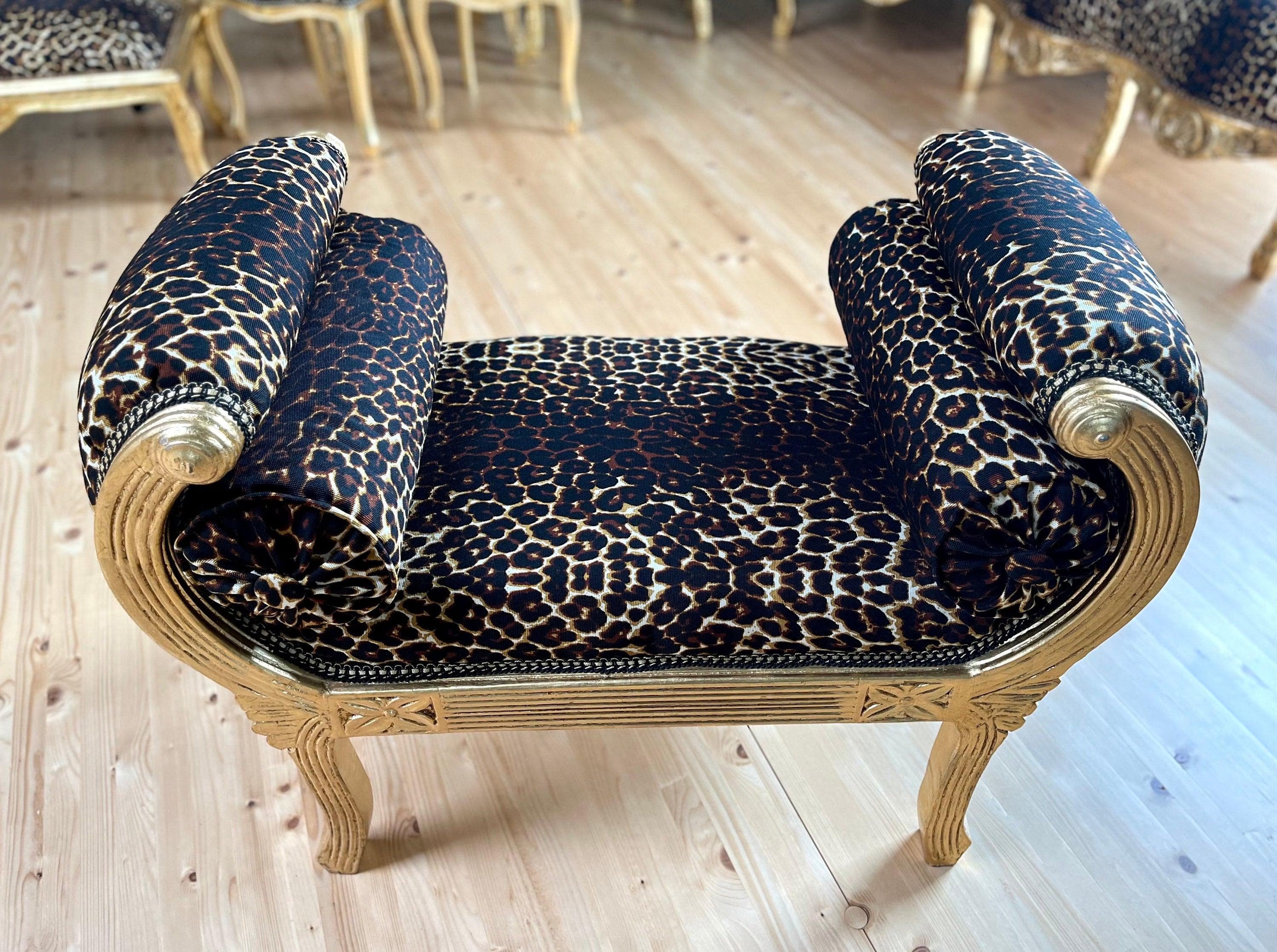 French Louis XV Gold Leaf Bench Red Velvet Leopard Print Hand-Carved Ottoman Footstool