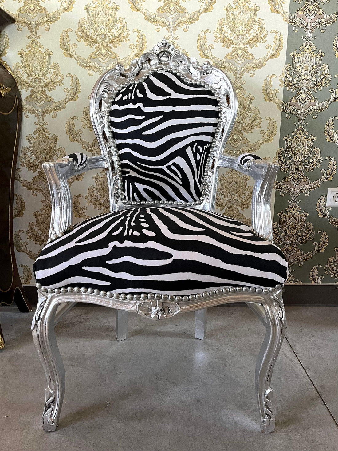 Armchair French Louis Style Zebra Print Dining Chair Antique Style Baroque Rococo Style Armchair in Silver Finish for Home