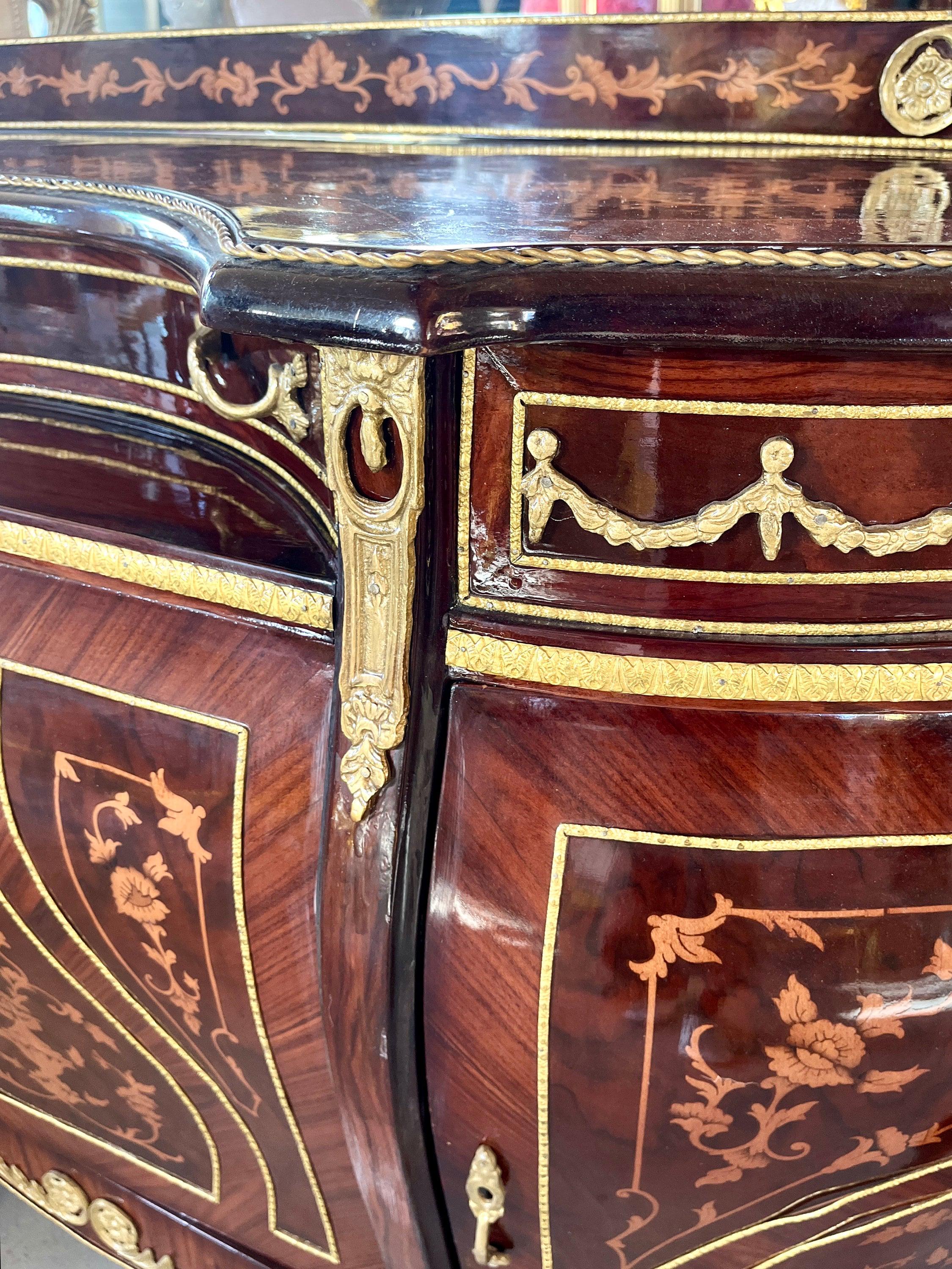 Mirror Cabinet Console in Nostalgic Antique Style Wooden Cabinet Console in Retro Baroque Style Cured Shape