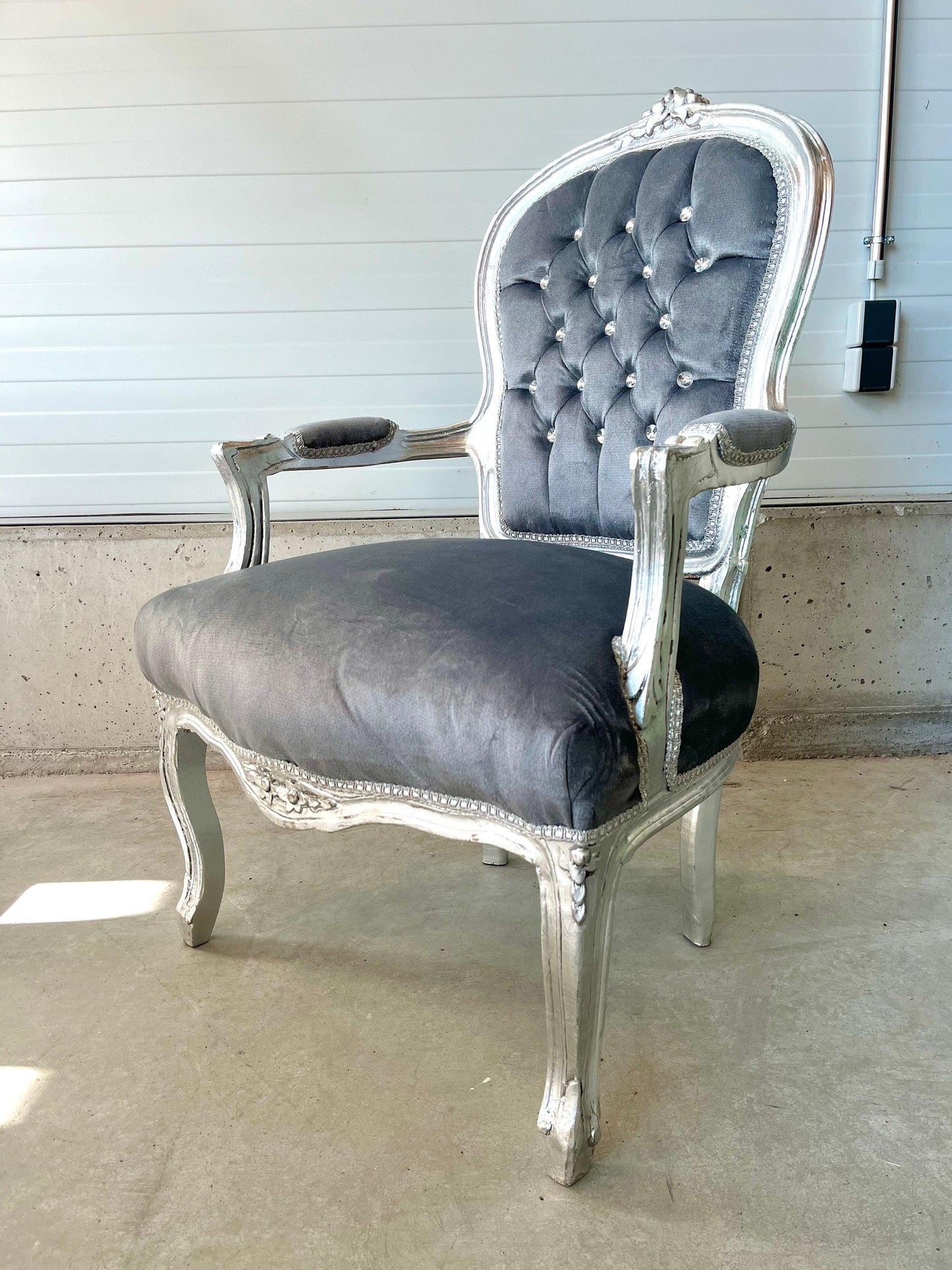 Armchair French Louis Style Grey Velvet Chair Antique Style Silver Finish Baroque Rococo Style Armchair for Home