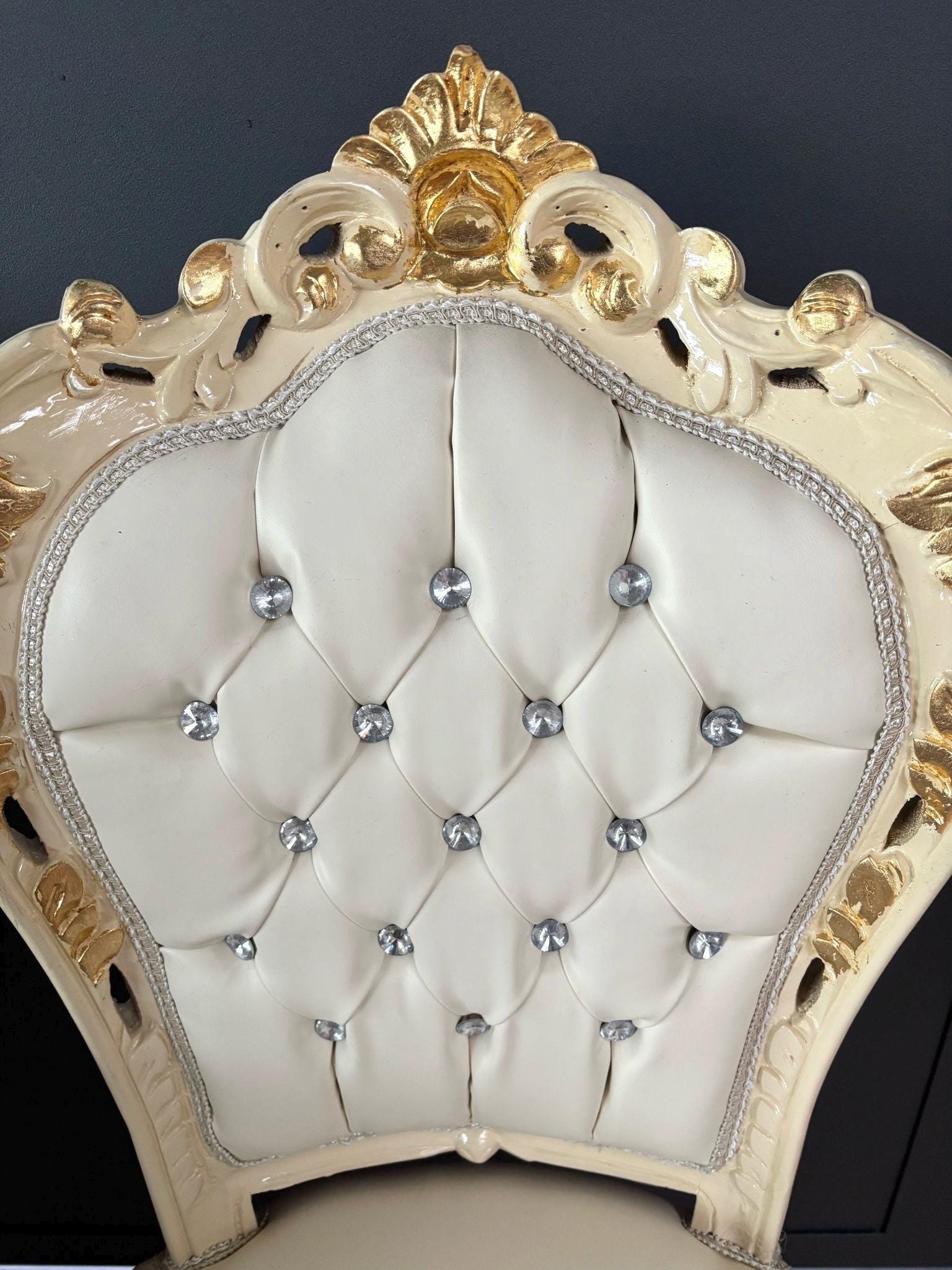 Accent Chair French Louis XV Style Dining Chair in Solid Wood Retro Baroque Antique Style Reproduction in Ivory Faux Leather for Home Decor