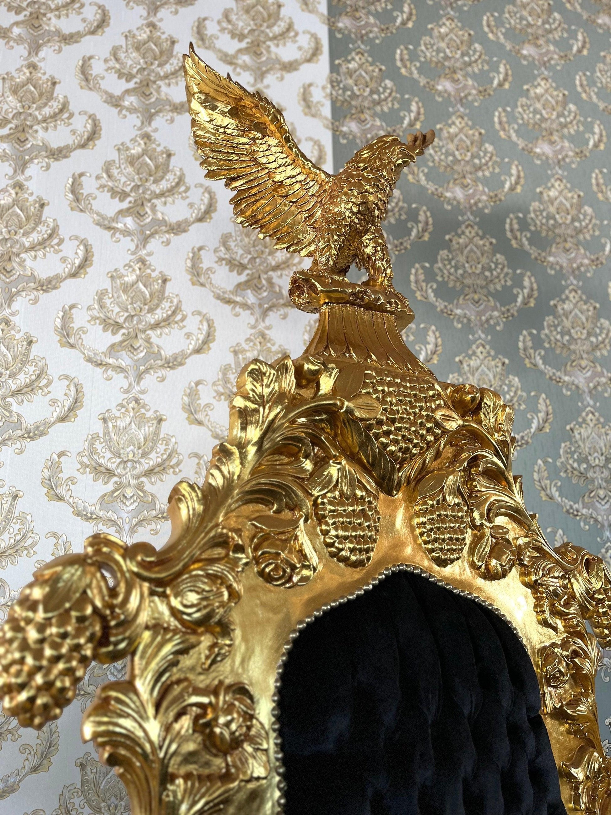 Huge Armchair Baroque Rococo Style King Throne Eagle Shape Black Velvet Gold Finish Noble Piece King Chair for Video Shooting for lounge Bar