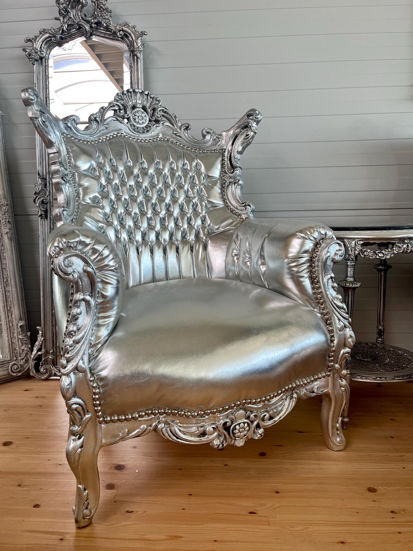 Armchair Silver French Louis Style Sofa Chair Italian Antique Style Armchair Baroque Rococo Style in Silver Finish for Living Room